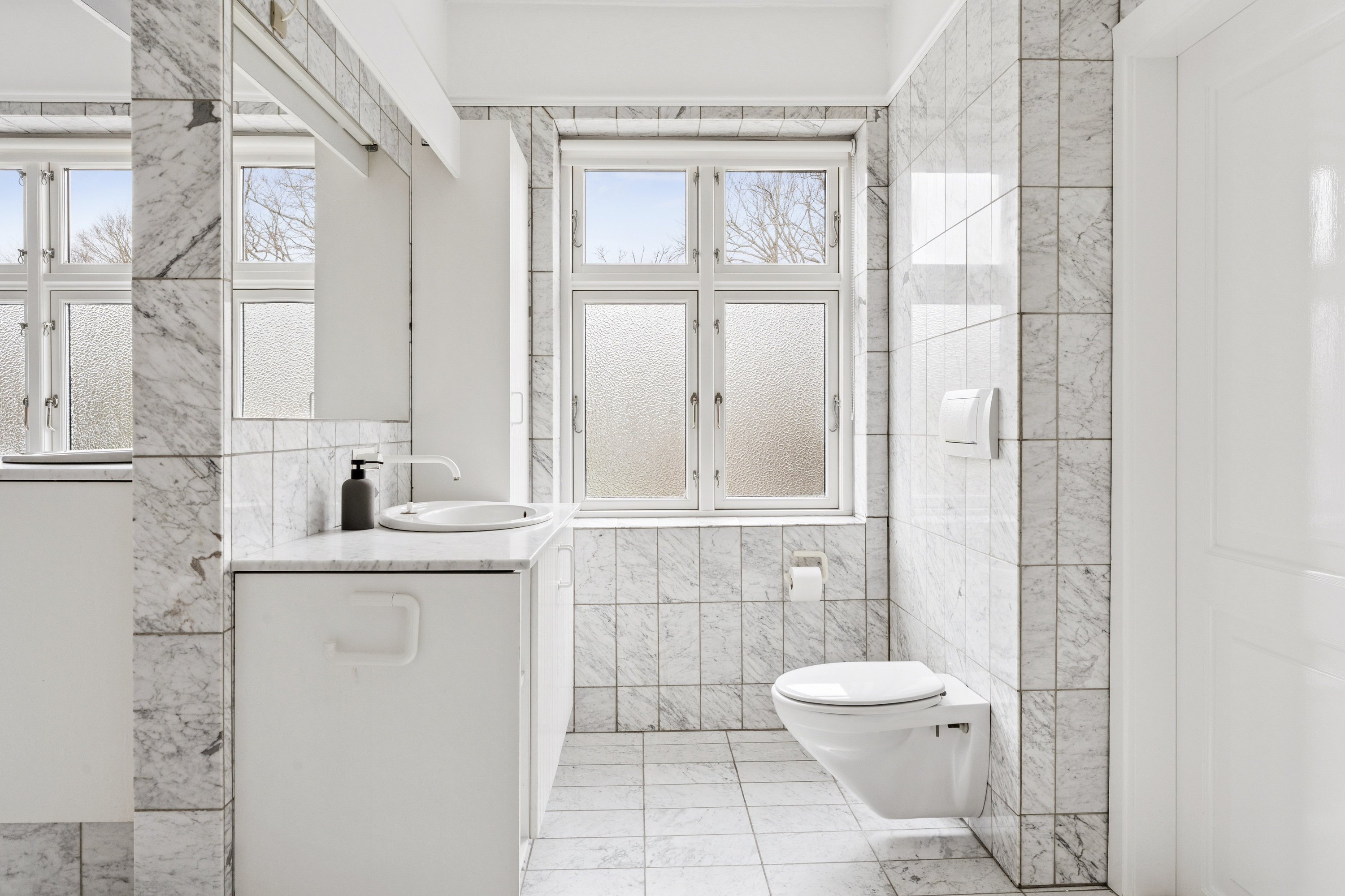 Fremhævet badeværelse billede i fuldskærmstilstand. Billede af Rafns Alle 2, 9000 Aalborg