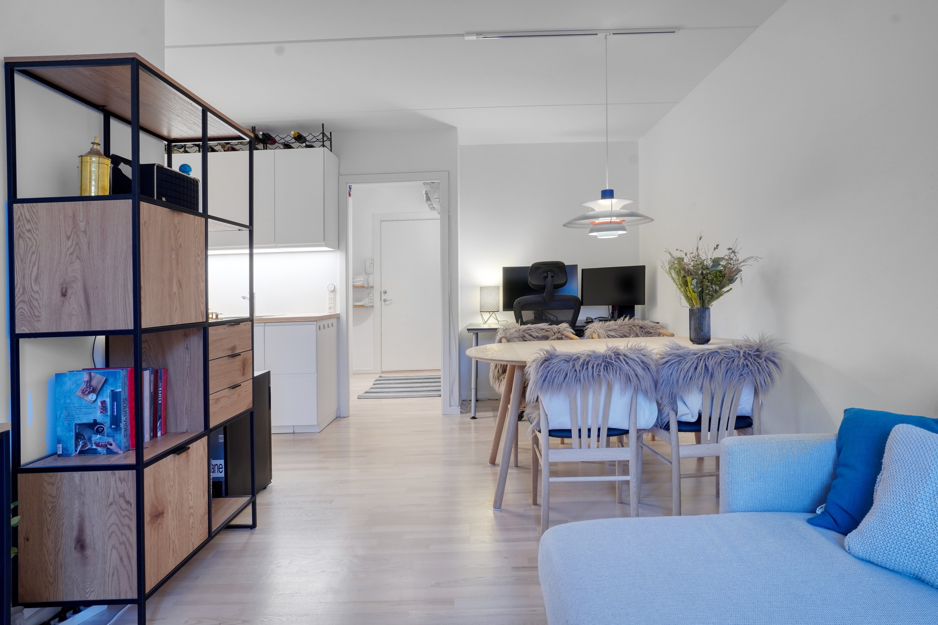 Fremhævet stue billede i fuldskærmstilstand. Billede af Paltholmvej 114, st.. mf., 3520 Farum