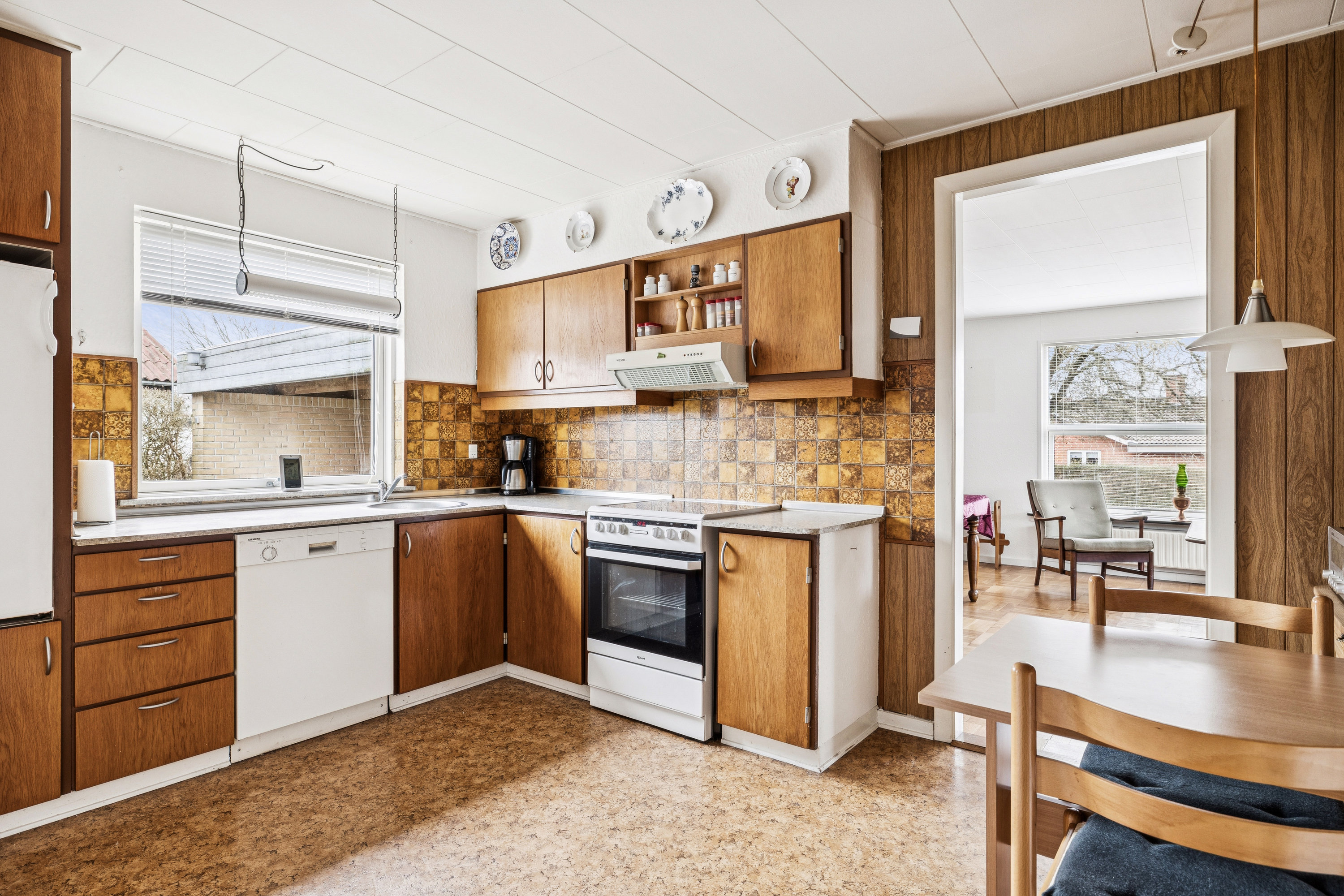 Fremhævet køkken billede i fuldskærmstilstand. Billede af Blegsøvej 9, Voerladegård, 8660 Skanderborg