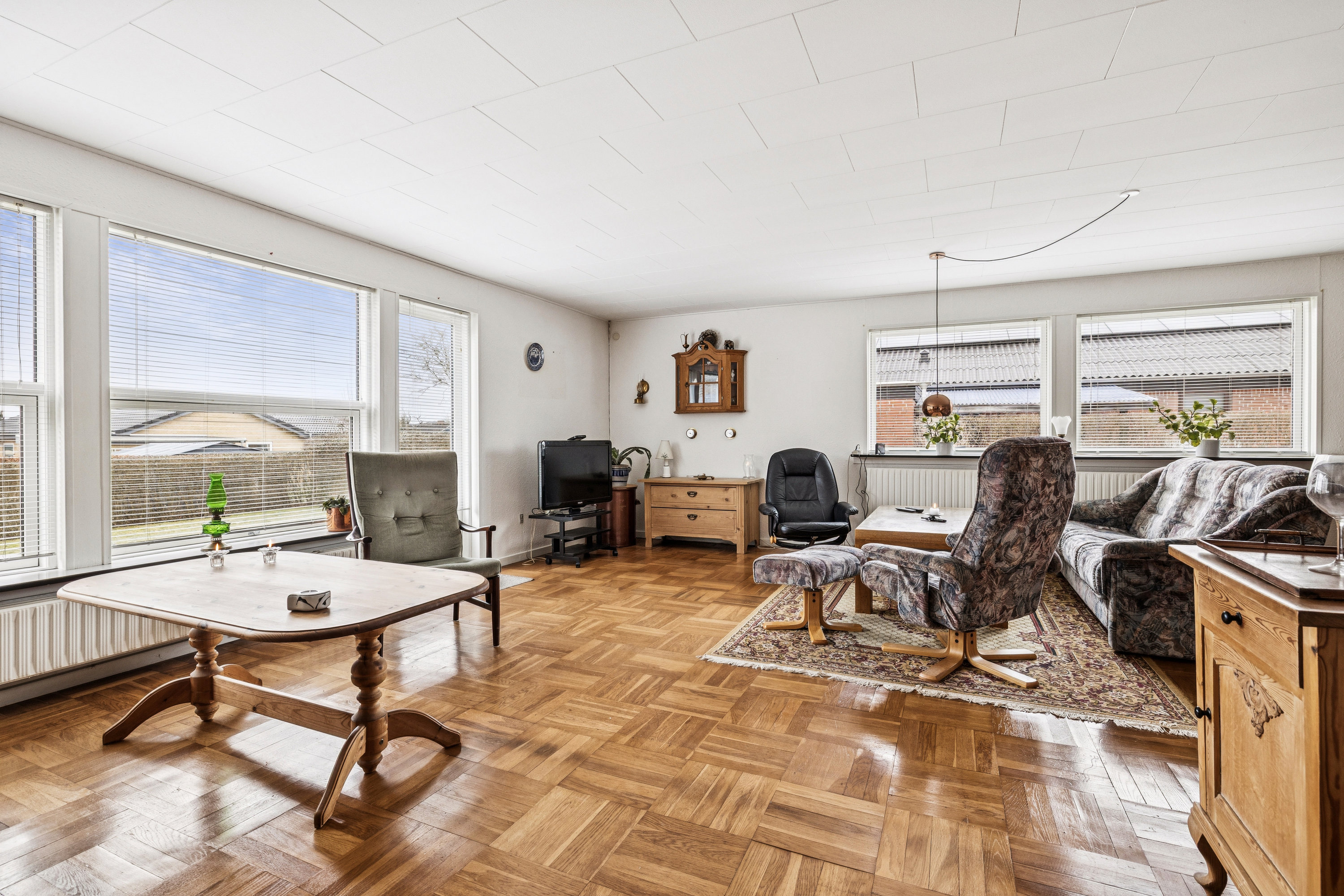 Fremhævet stue billede i fuldskærmstilstand. Billede af Blegsøvej 9, Voerladegård, 8660 Skanderborg