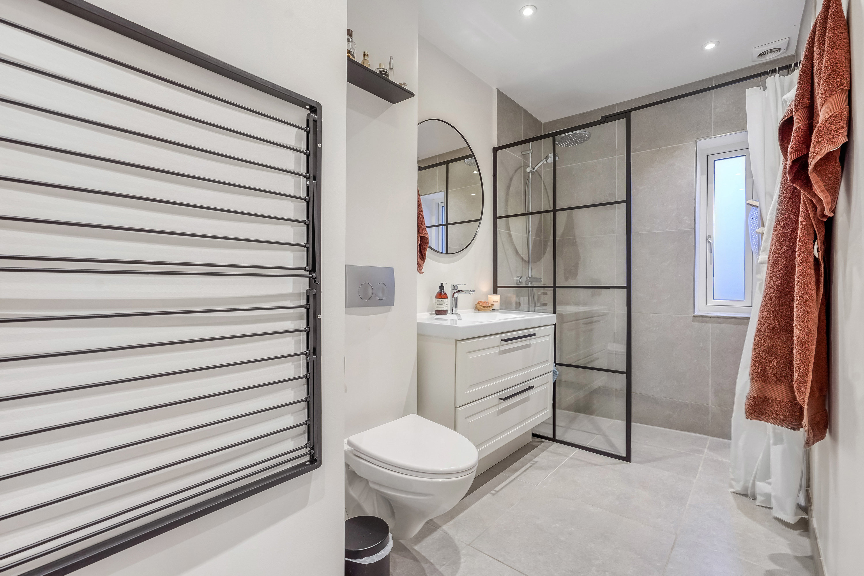 Fremhævet badeværelse billede i fuldskærmstilstand. Billede af Holstedvej 36, Bolbro, 5200 Odense V