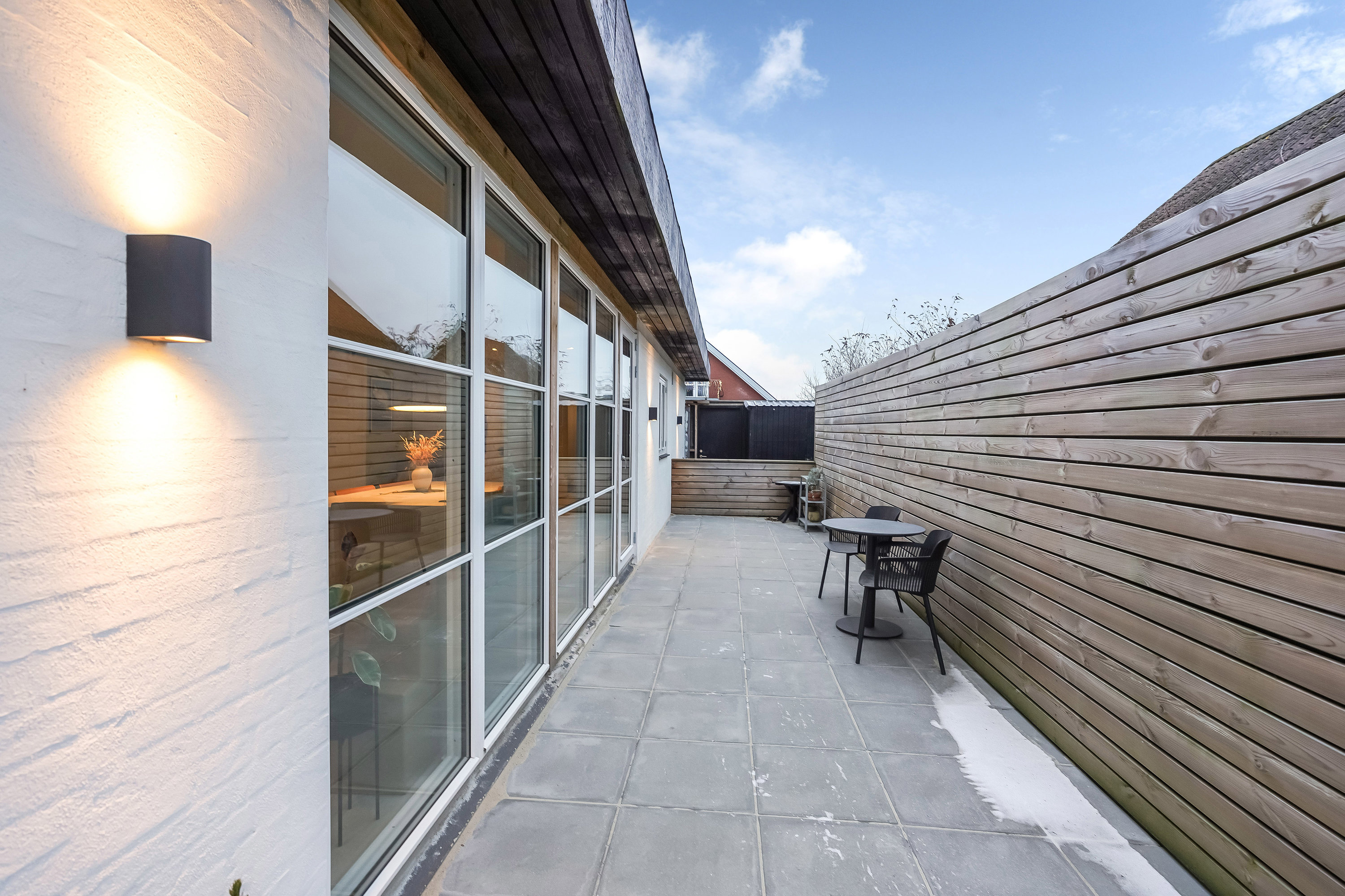 Fremhævet terrasse billede i fuldskærmstilstand. Billede af Holstedvej 36, Bolbro, 5200 Odense V