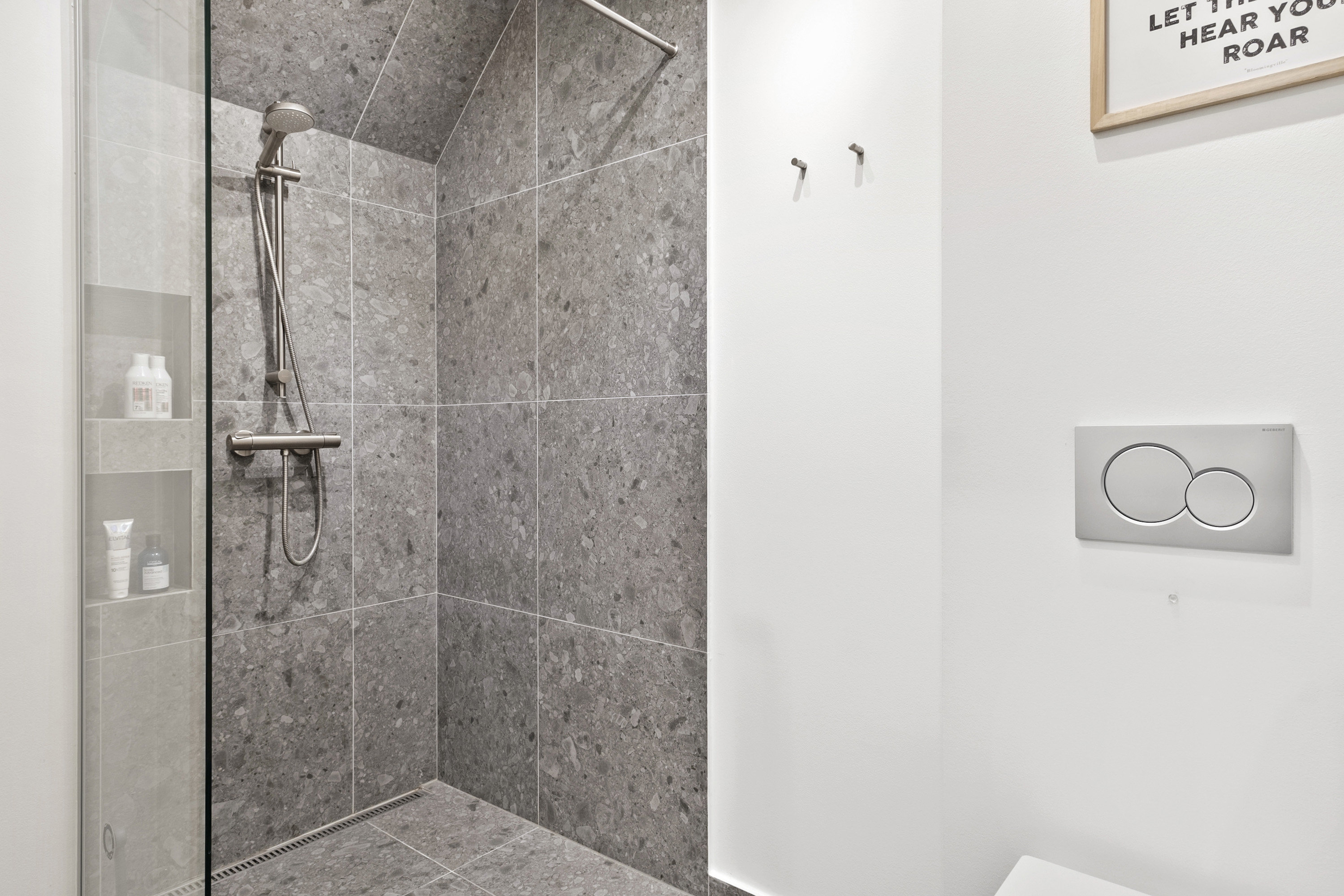 Fremhævet badeværelse billede i fuldskærmstilstand. Billede af Ligustervangen 112, 3450 Allerød