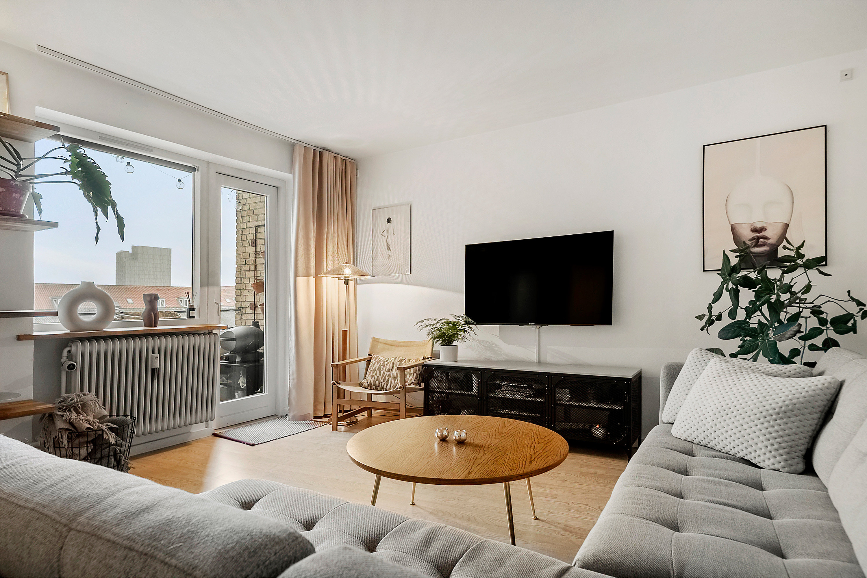 Fremhævet stue billede i fuldskærmstilstand. Billede af Jordbrovej 31, 3. 2., 8200 Aarhus N