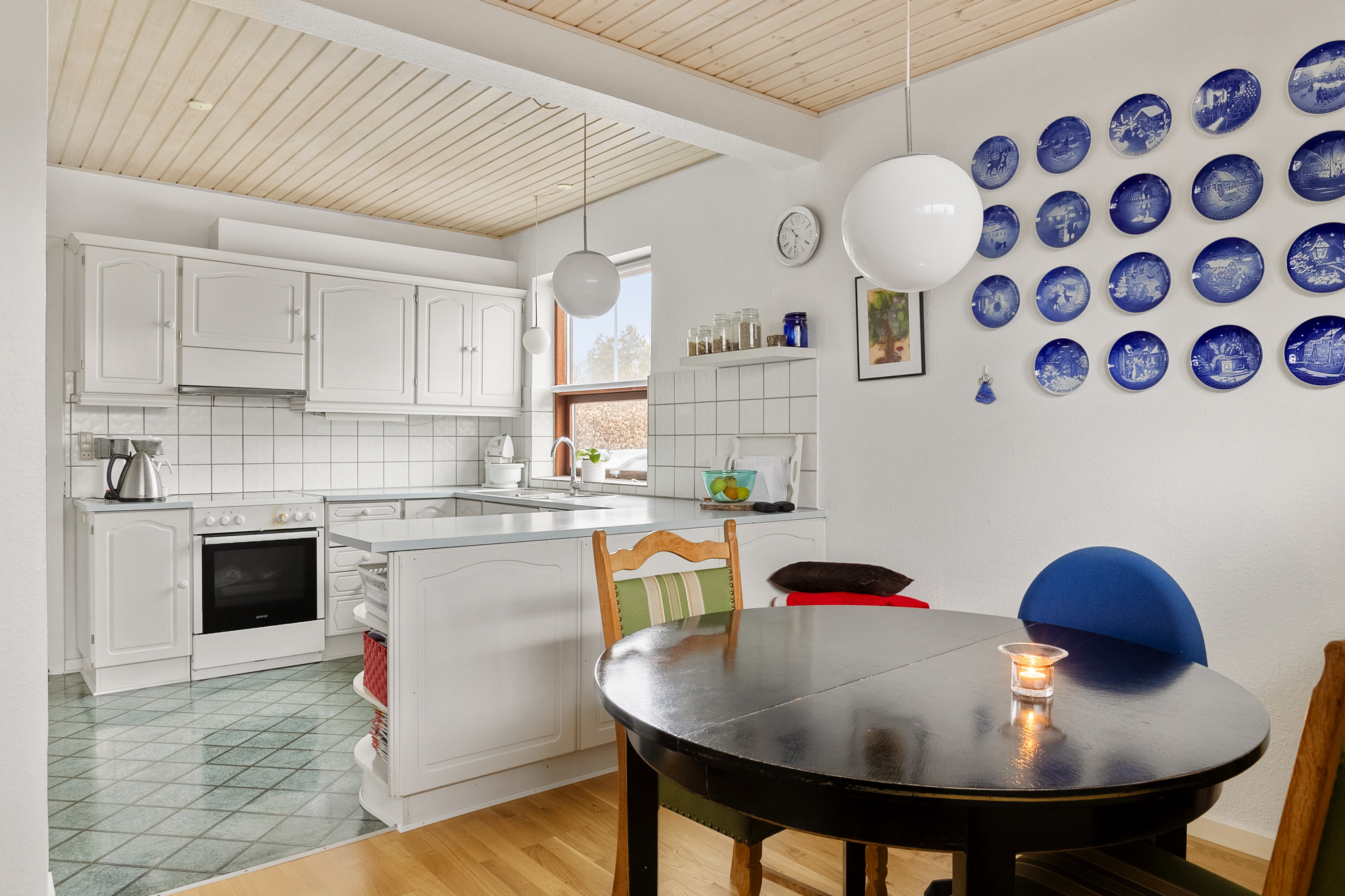 Fremhævet køkken billede i fuldskærmstilstand. Billede af Mågevej 34, Fuglevang, 8700 Horsens