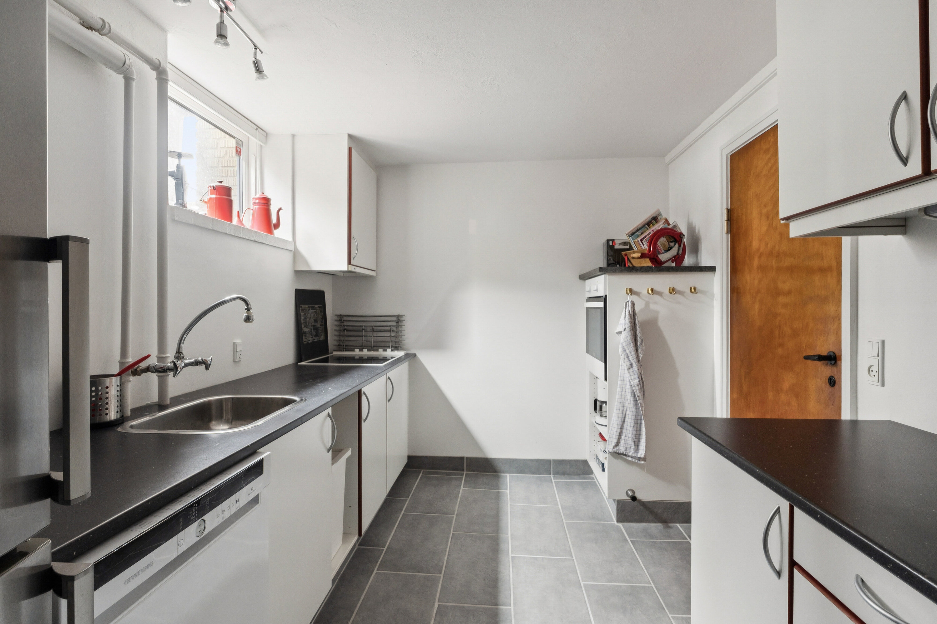 Fremhævet køkken billede i fuldskærmstilstand. Billede af Præstøvej 16, 4640 Faxe