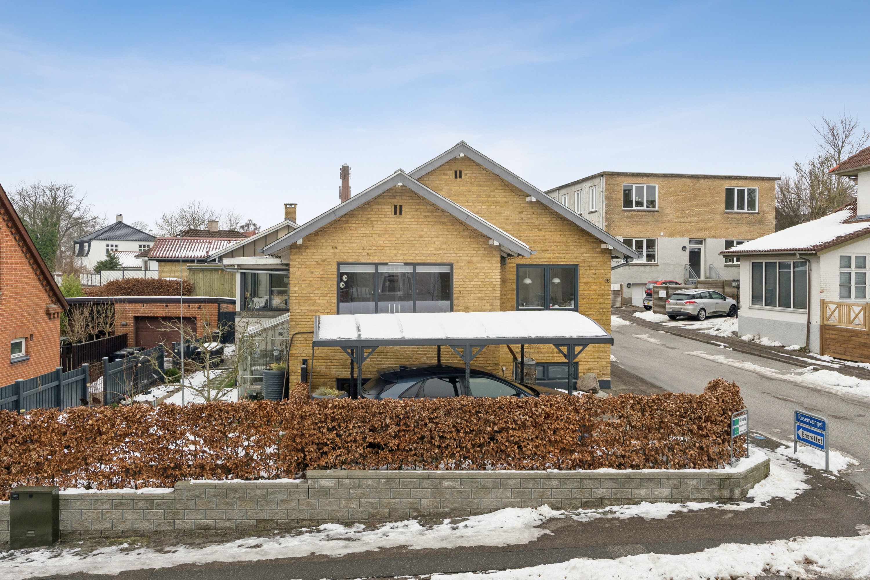 Fremhævet set fra vejen billede i fuldskærmstilstand. Billede af Præstøvej 16, 4640 Faxe