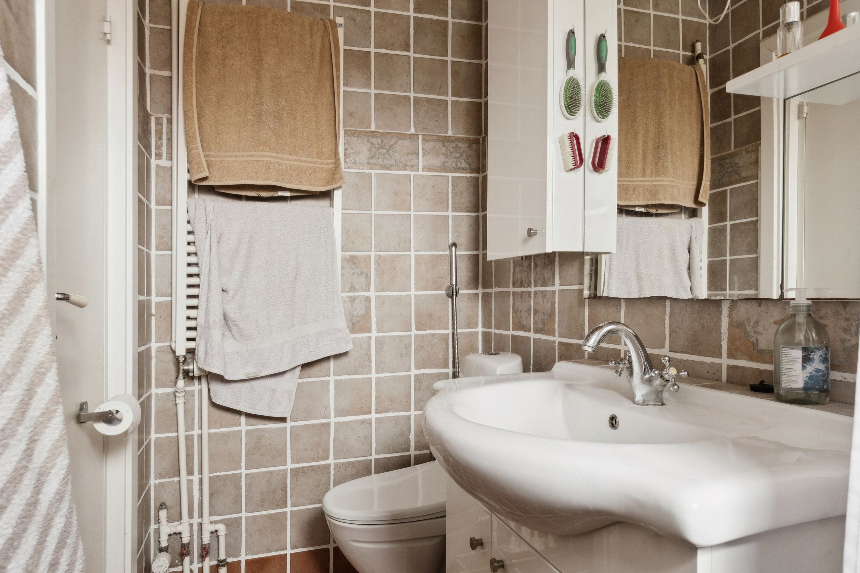 Fremhævet badeværelse billede i fuldskærmstilstand. Billede af Gyvelvej 17, 4200 Slagelse