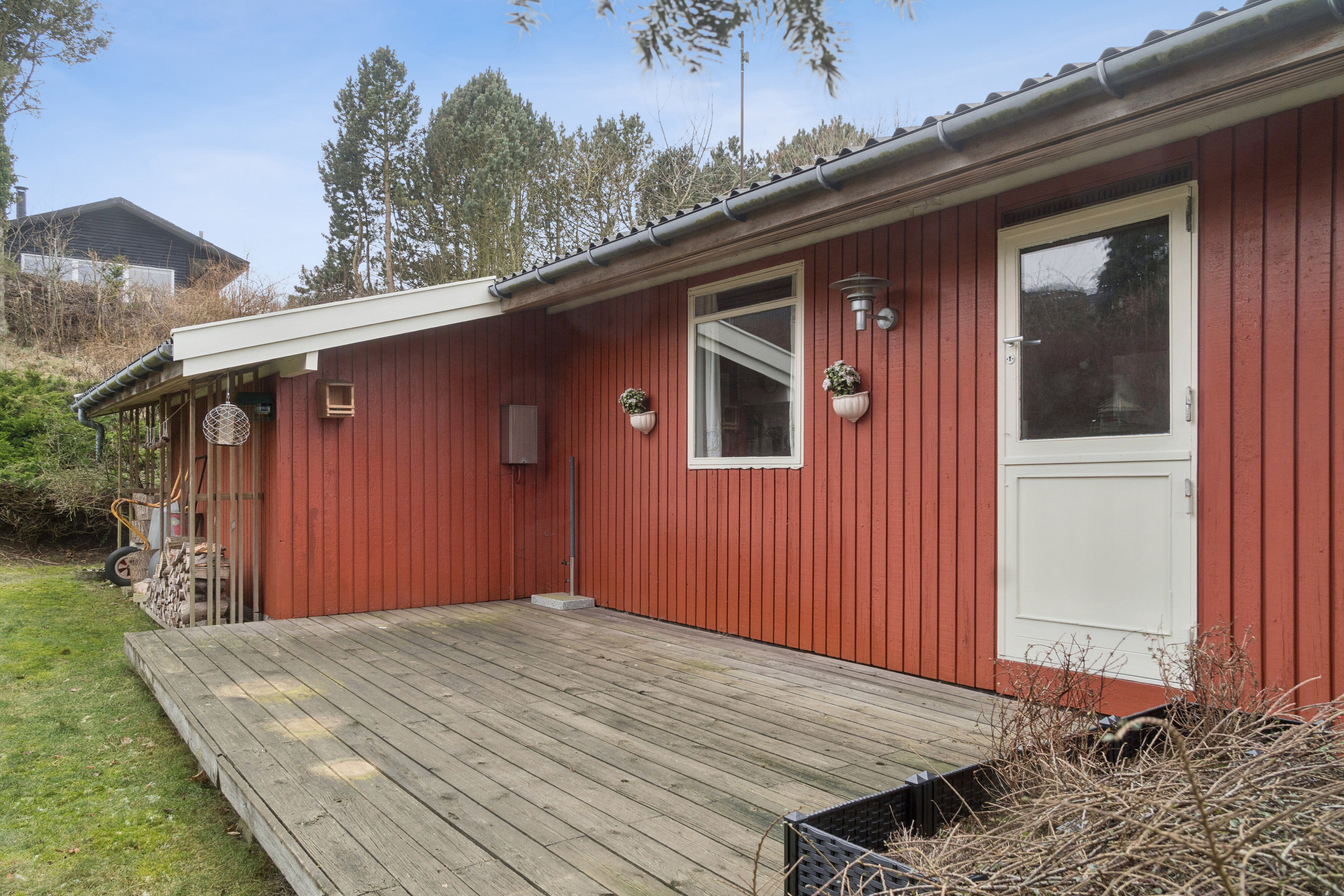 Fremhævet udendørs billede i fuldskærmstilstand. Billede af Kildevænget 2, Indelukket, 4550 Asnæs