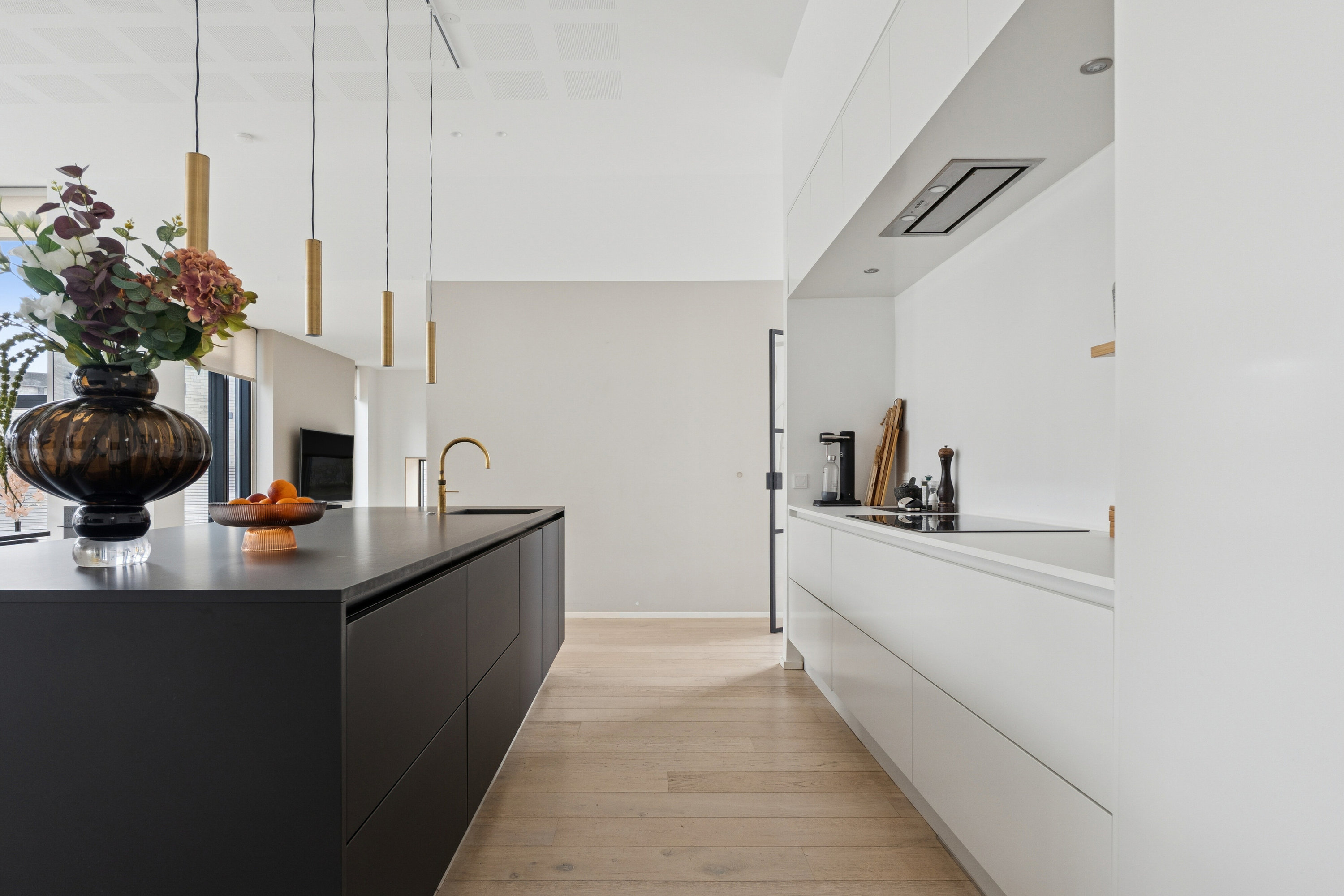 Fremhævet køkken billede i fuldskærmstilstand. Billede af Onsholtgårdsvej 104, 8260 Viby J