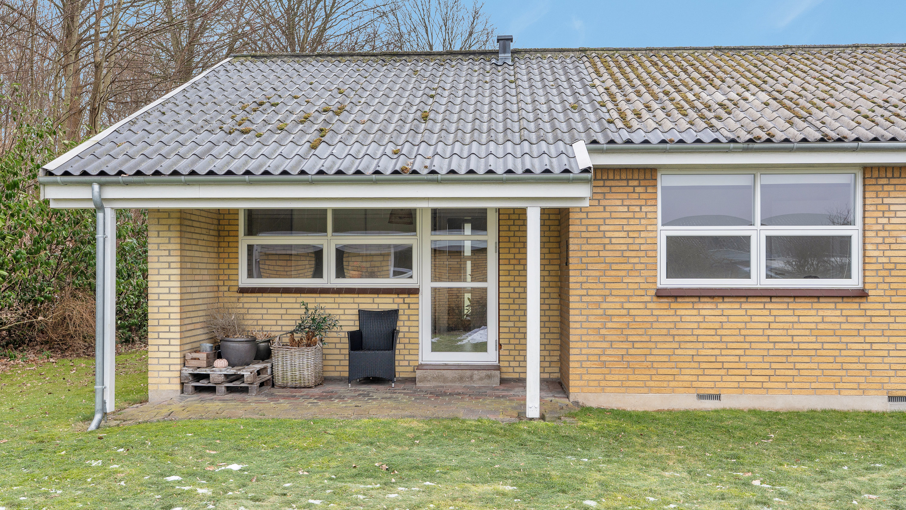 Fremhævet facade billede i fuldskærmstilstand. Billede af Morelvej 68, Sanderum, 5250 Odense SV