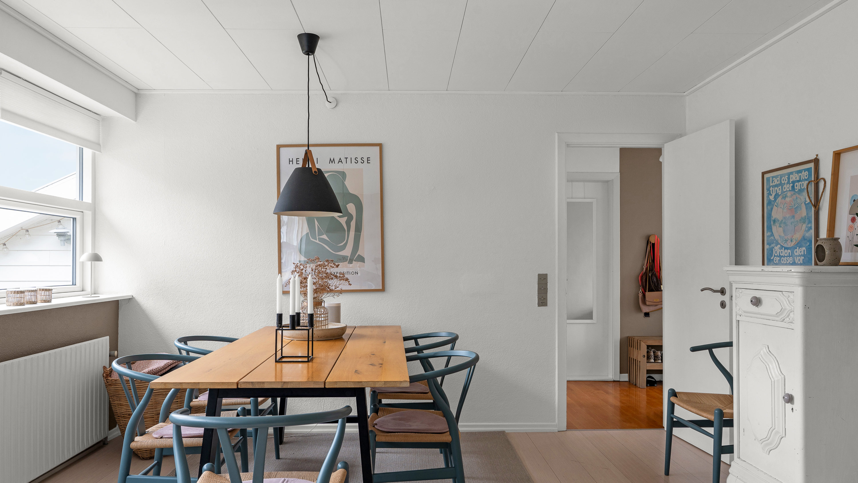 Fremhævet stue billede i fuldskærmstilstand. Billede af Morelvej 68, Sanderum, 5250 Odense SV