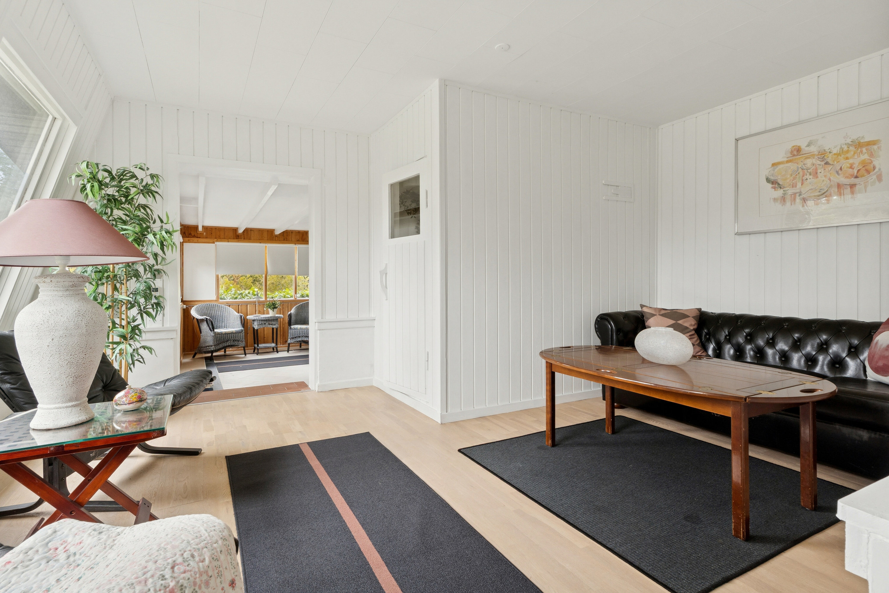 Fremhævet stue billede i fuldskærmstilstand. Billede af Skovbovej 23, Asserbo, 3300 Frederiksværk