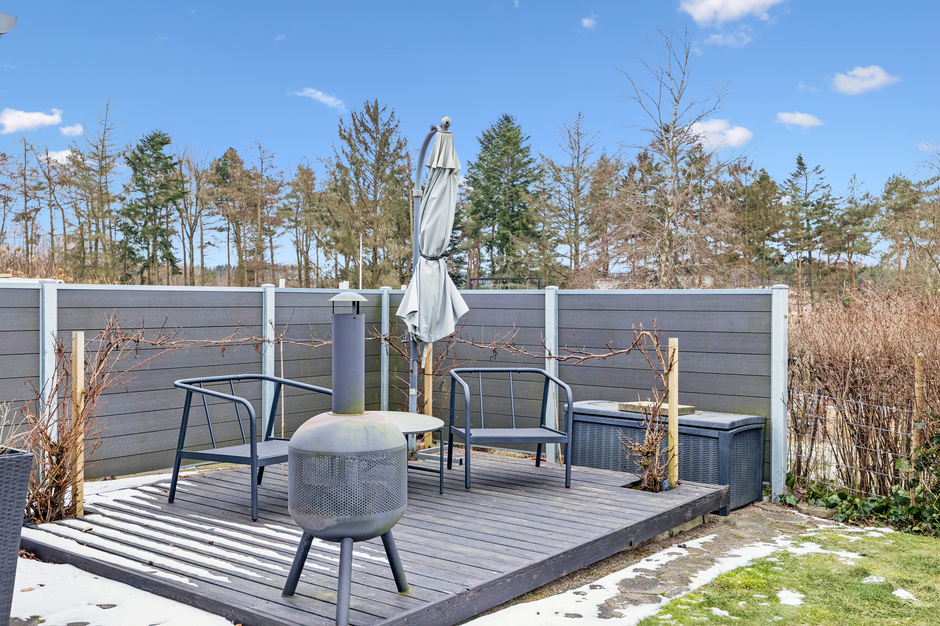 Fremhævet terrasse billede i fuldskærmstilstand. Billede af Fjordbakken 51, Hadsund Syd, 9560 Hadsund