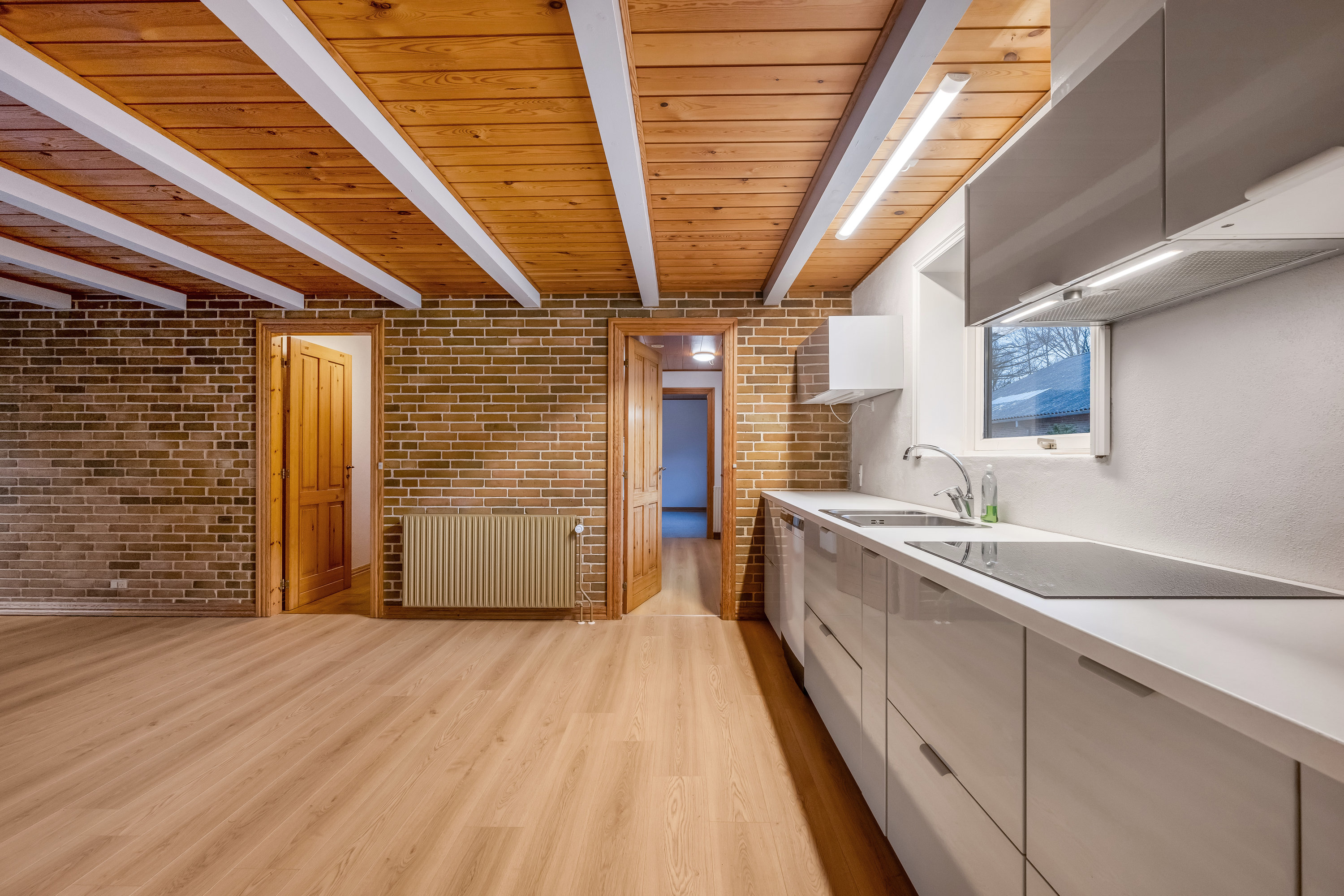 Fremhævet køkken billede i fuldskærmstilstand. Billede af Skovbrynet 9 og 11, Ølstrup, 6950 Ringkøbing