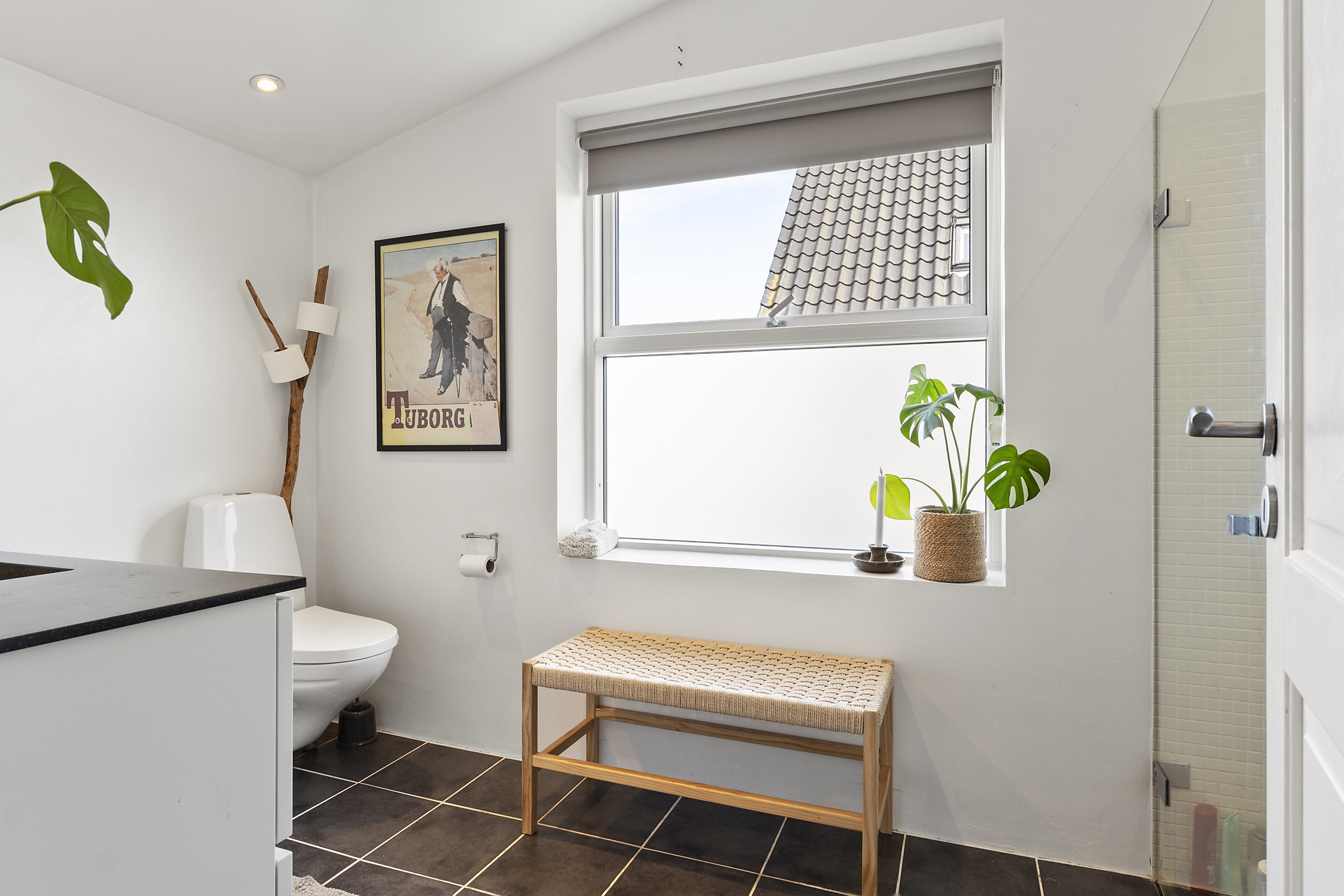 Fremhævet badeværelse billede i fuldskærmstilstand. Billede af Møllevej 40, 9800 Hjørring