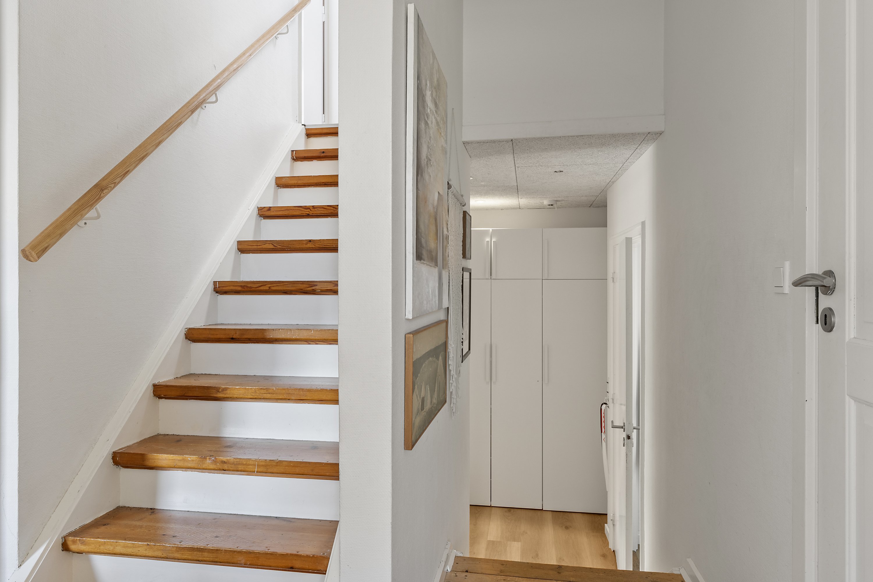 Fremhævet trappe billede i fuldskærmstilstand. Billede af Møllevej 40, 9800 Hjørring