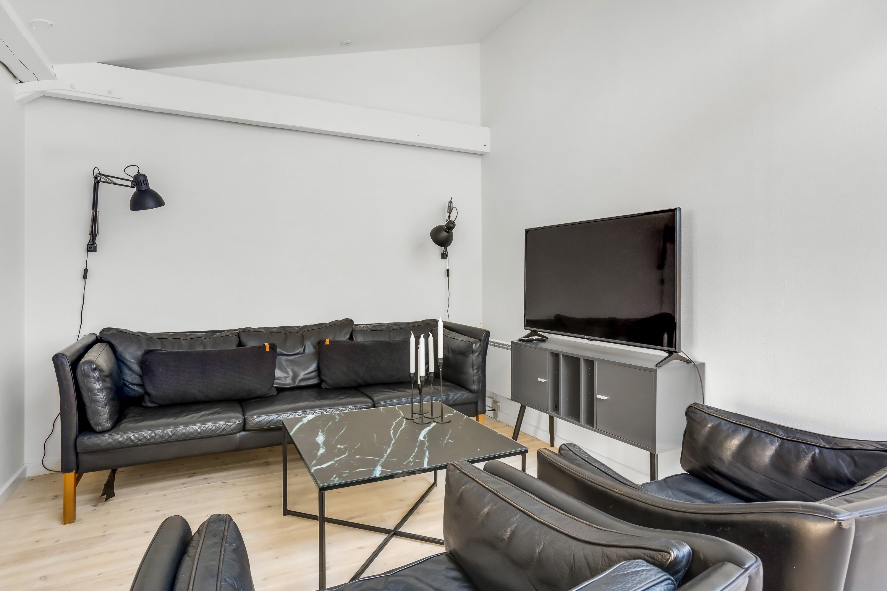 Fremhævet stue billede i fuldskærmstilstand. Billede af Sct. Jørgens Vej 24, st.. 11., 8800 Viborg