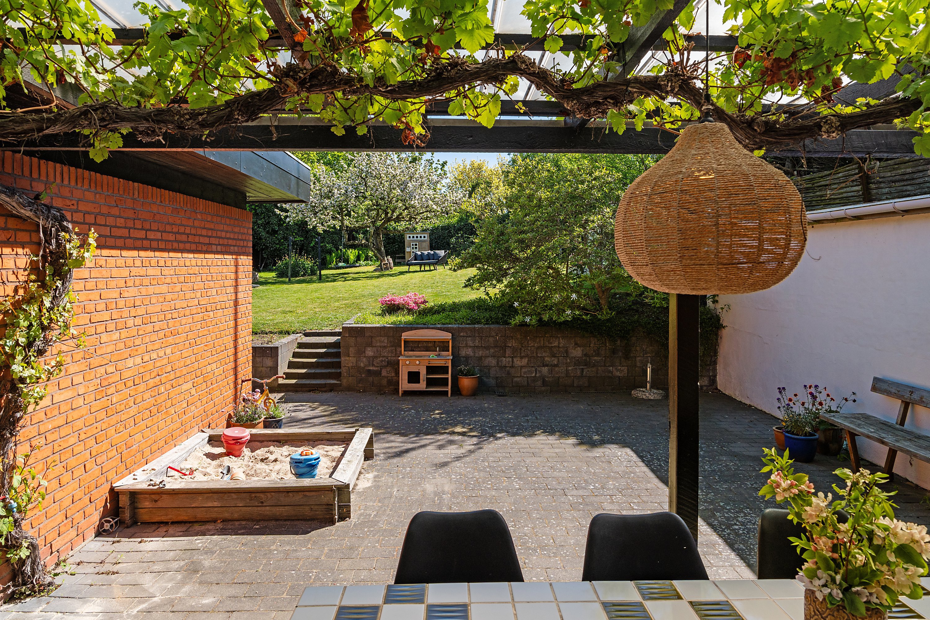 Fremhævet overdækket terrasse billede i fuldskærmstilstand. Billede af Møllevej 40, 9800 Hjørring