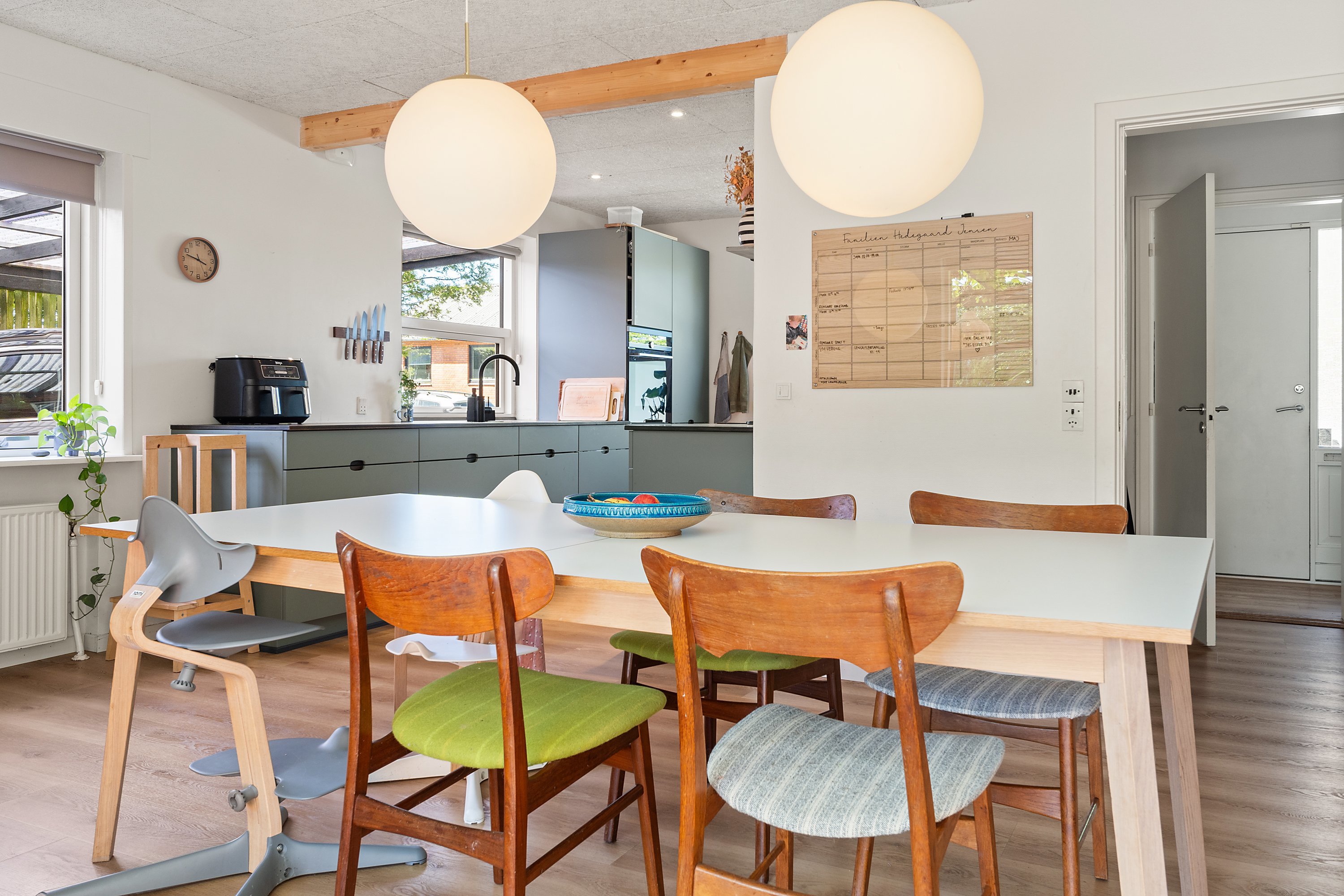 Fremhævet stue billede i fuldskærmstilstand. Billede af Møllevej 40, 9800 Hjørring