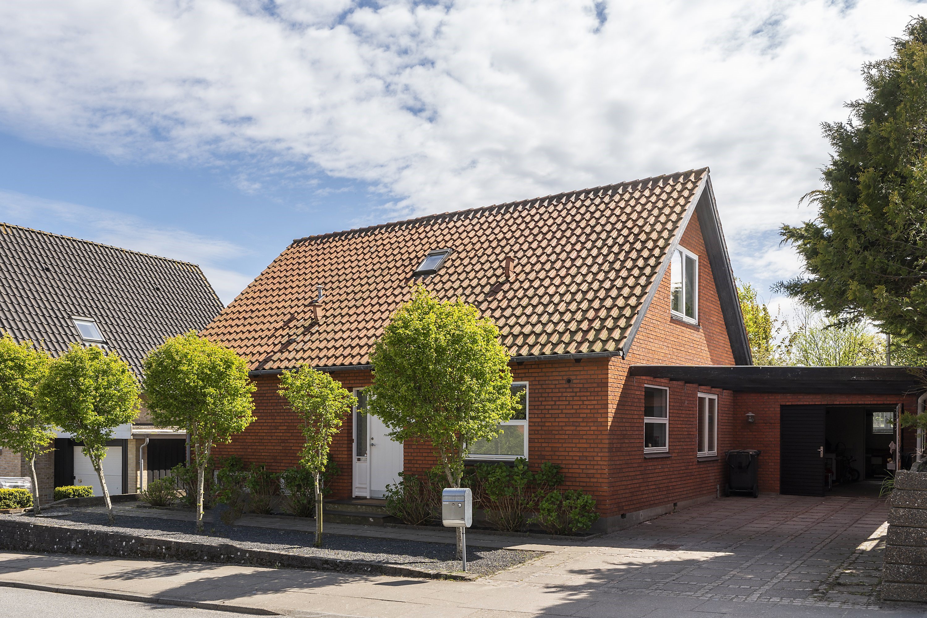 Fremhævet facade billede i fuldskærmstilstand. Billede af Møllevej 40, 9800 Hjørring