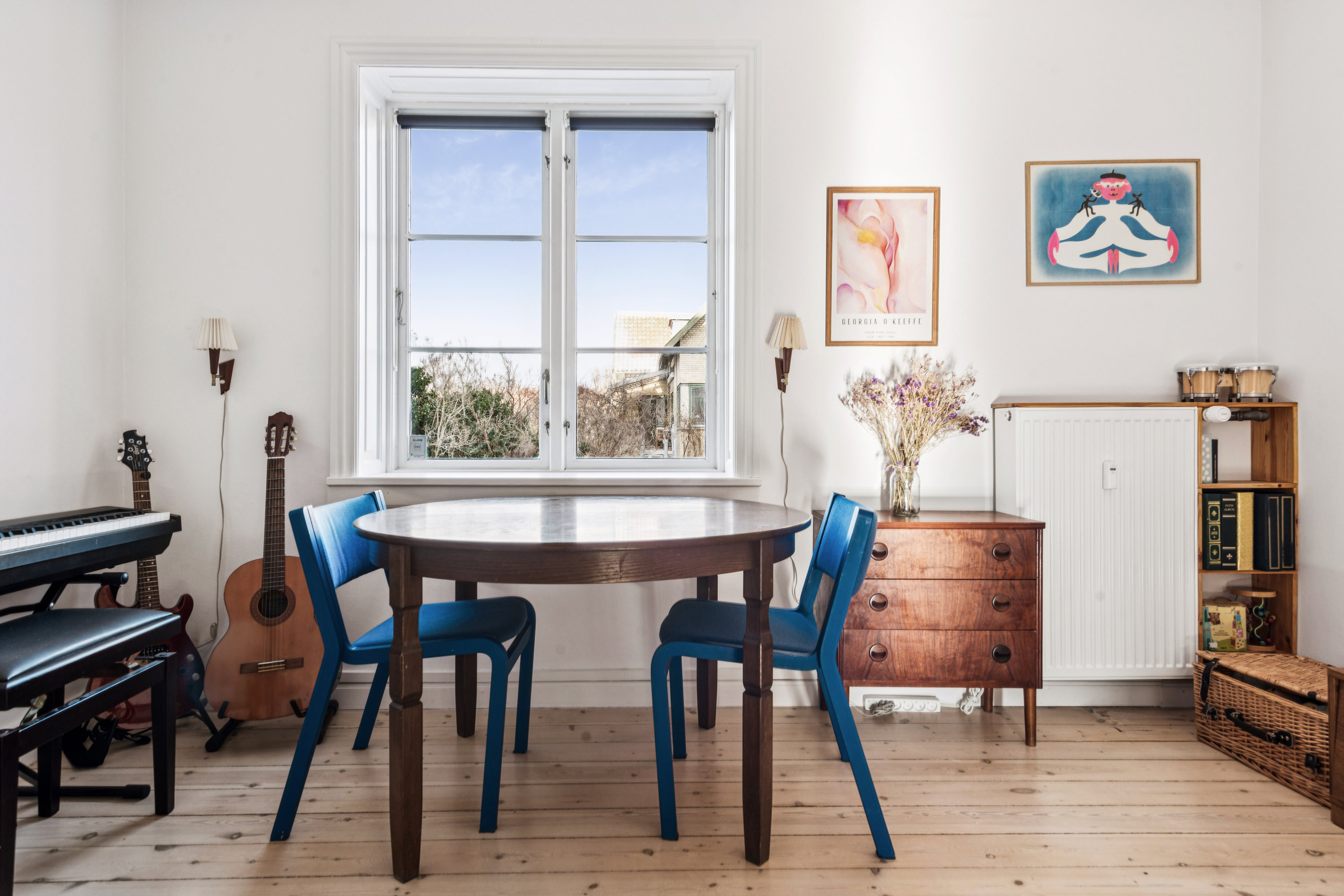 Fremhævet stue billede i fuldskærmstilstand. Billede af Torbenfeldtvej 33, st.. tv., 2700 Brønshøj