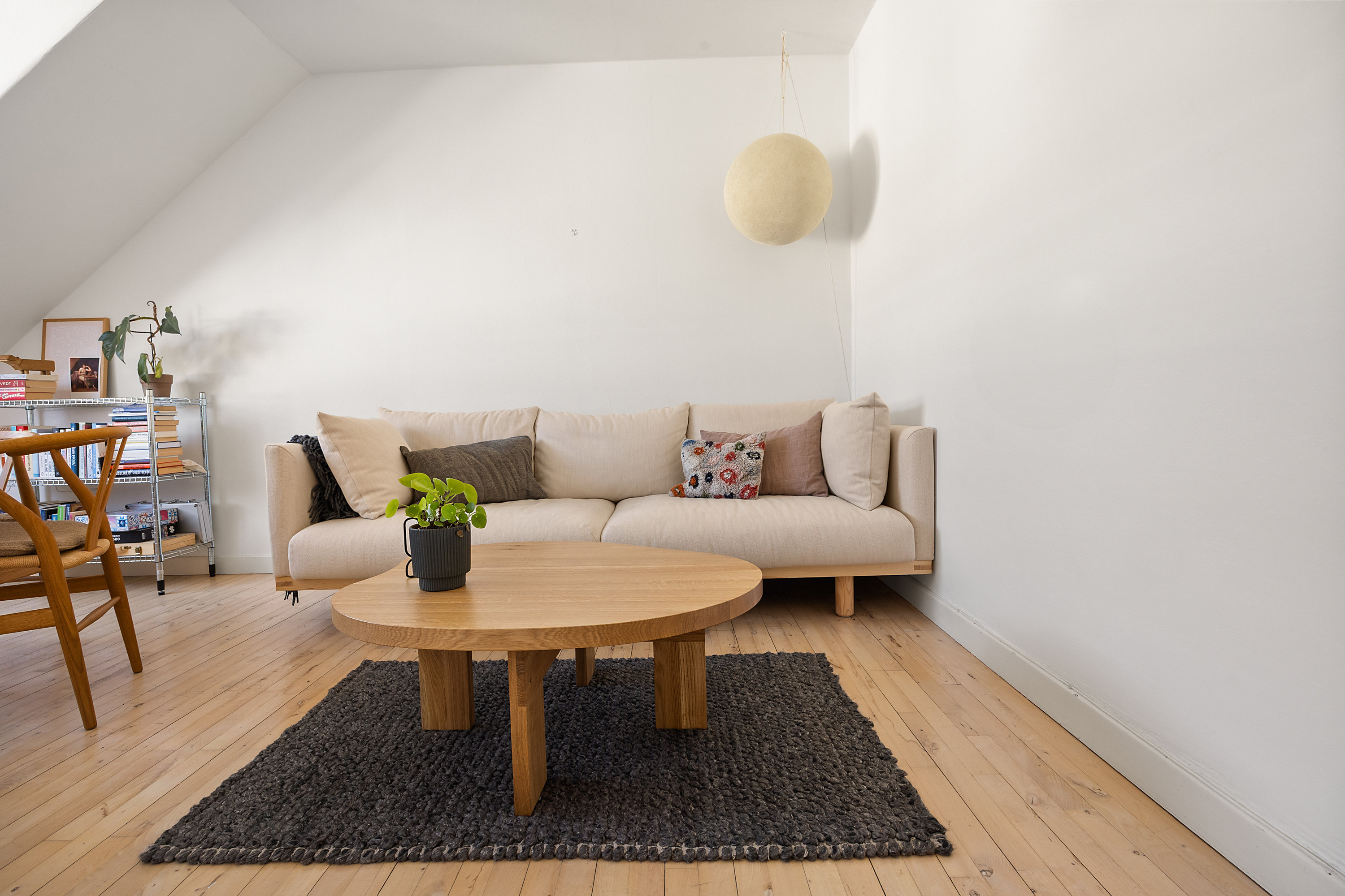 Fremhævet stue billede i fuldskærmstilstand. Billede af Andreas Bjørns Gade 16, 5. tv., 1428 København K