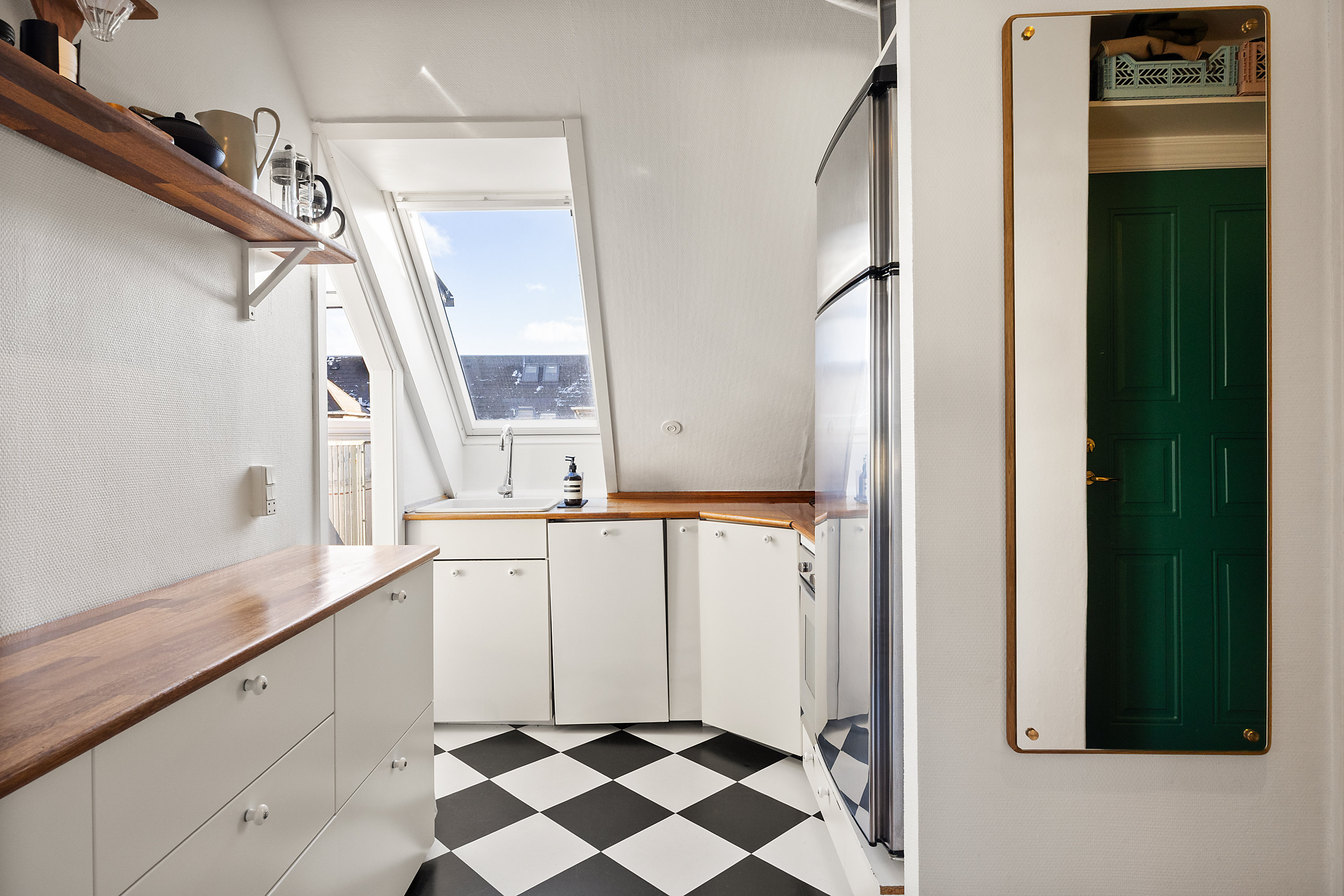 Fremhævet køkken billede i fuldskærmstilstand. Billede af Andreas Bjørns Gade 16, 5. tv., 1428 København K