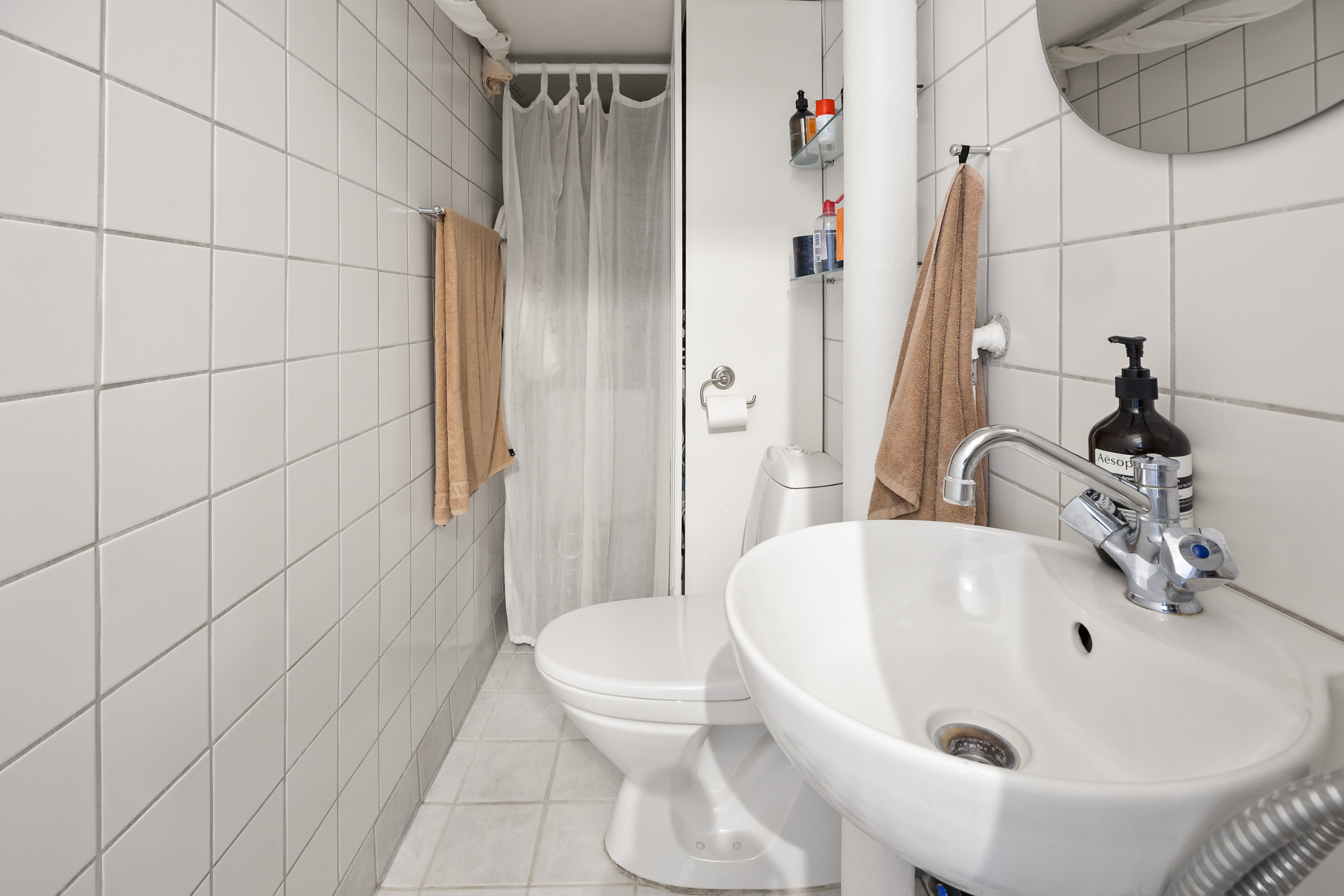 Fremhævet badeværelse billede i fuldskærmstilstand. Billede af Andreas Bjørns Gade 16, 5. tv., 1428 København K