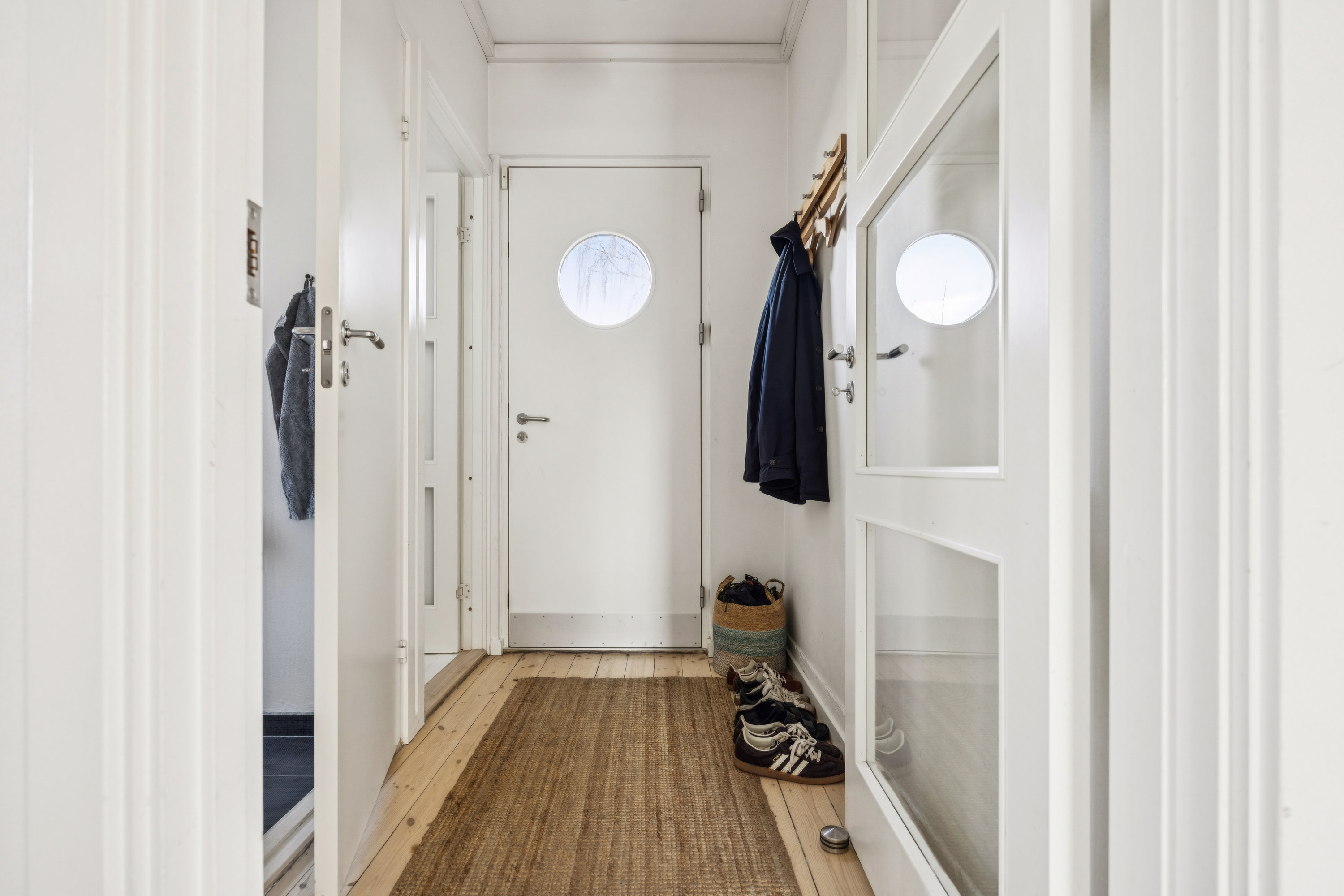 Fremhævet entré billede i fuldskærmstilstand. Billede af Langagervej 17B, 2500 Valby