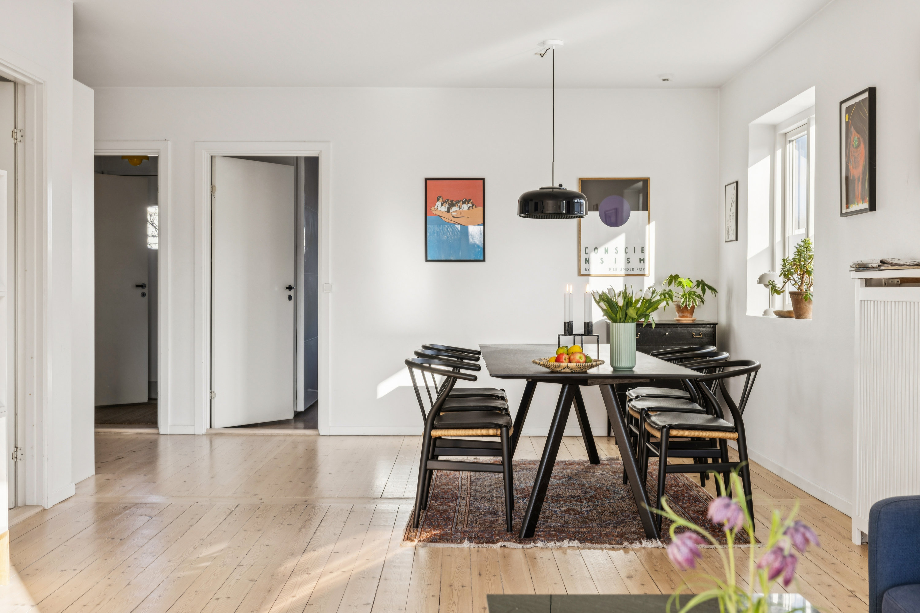 Fremhævet stue billede i fuldskærmstilstand. Billede af Langagervej 17B, 2500 Valby