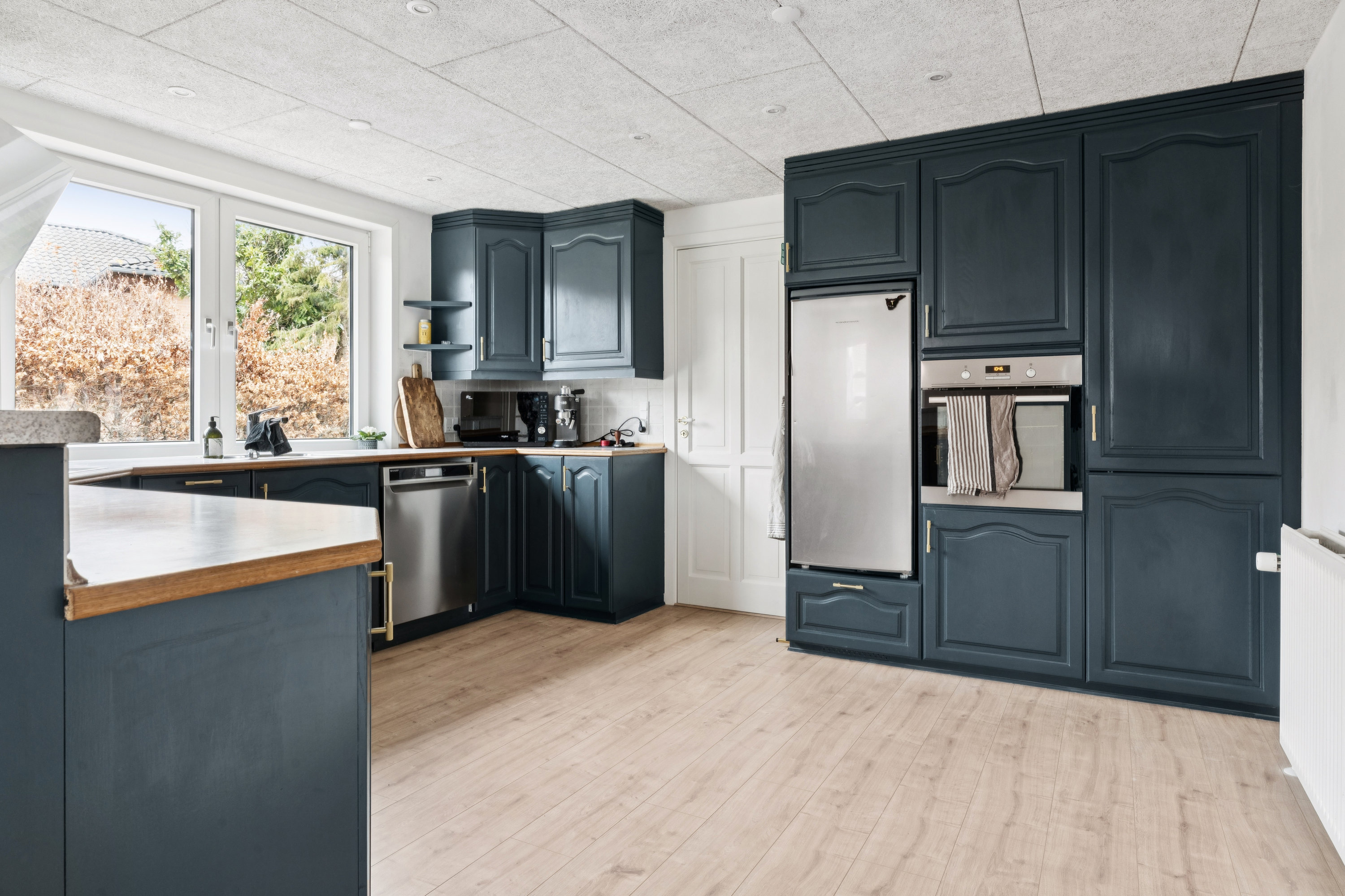 Fremhævet køkken billede i fuldskærmstilstand. Billede af Klarup Skolevej 7A, 9270 Klarup