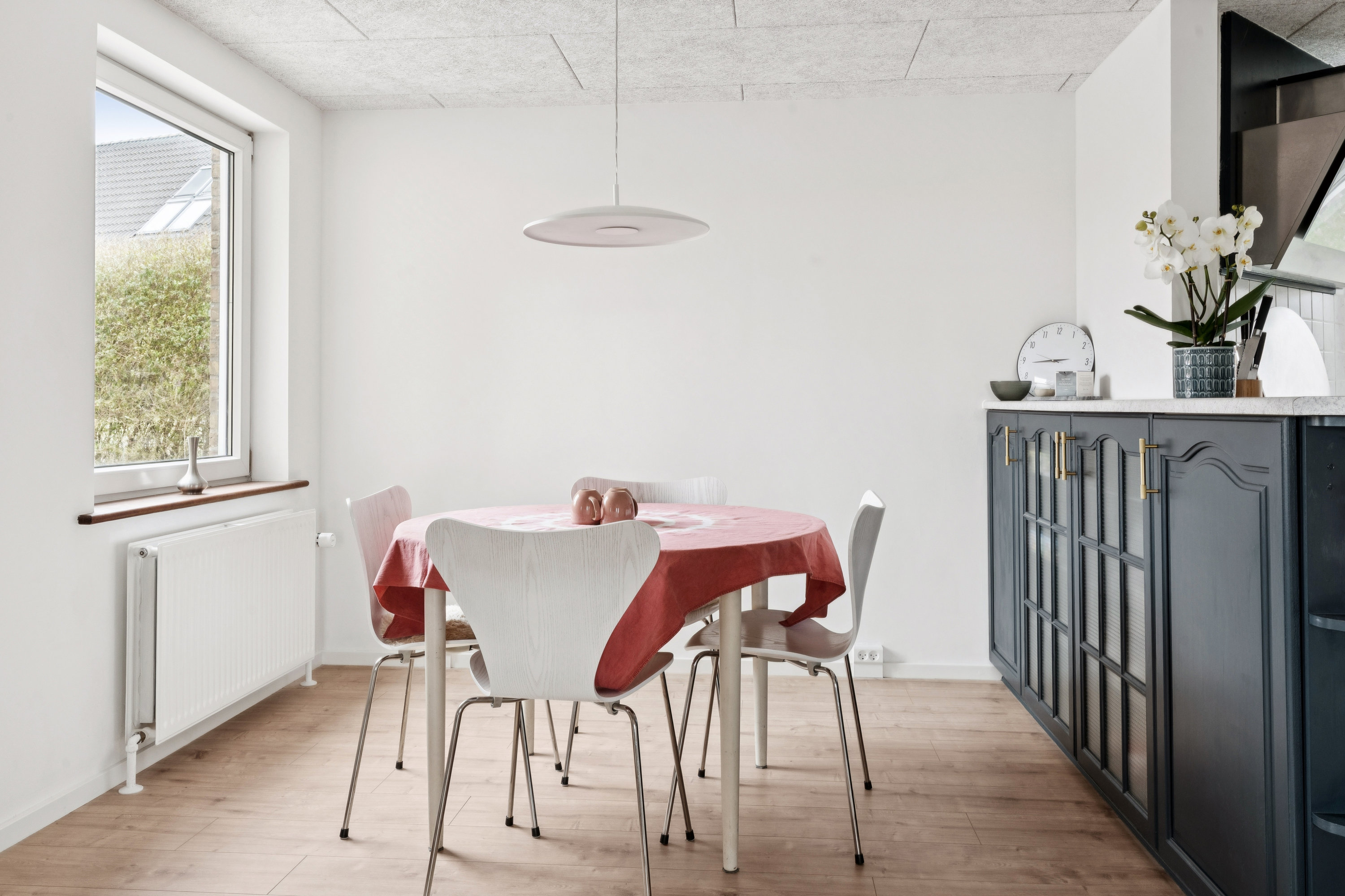 Fremhævet køkken billede i fuldskærmstilstand. Billede af Klarup Skolevej 7A, 9270 Klarup