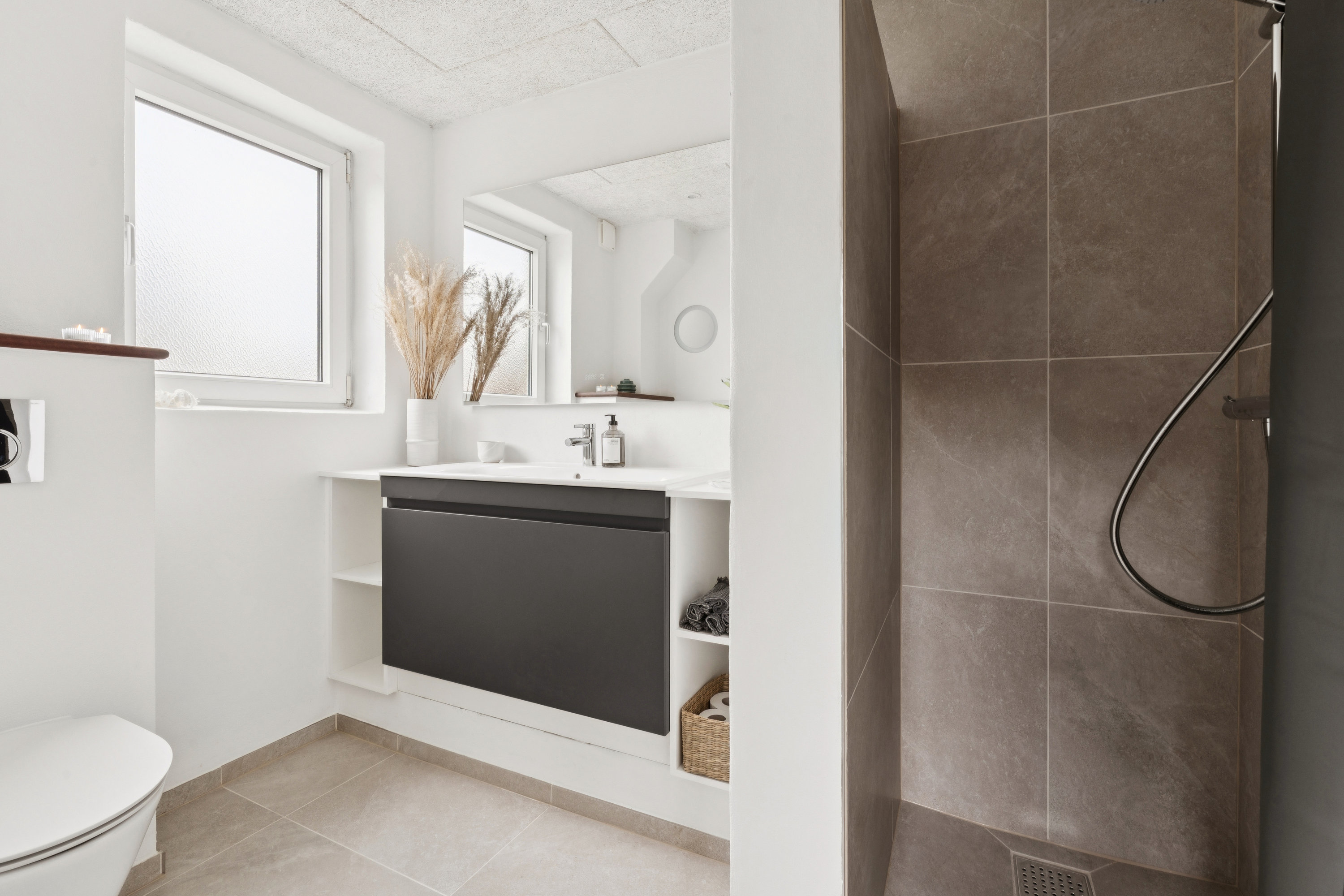 Fremhævet badeværelse billede i fuldskærmstilstand. Billede af Klarup Skolevej 7A, 9270 Klarup