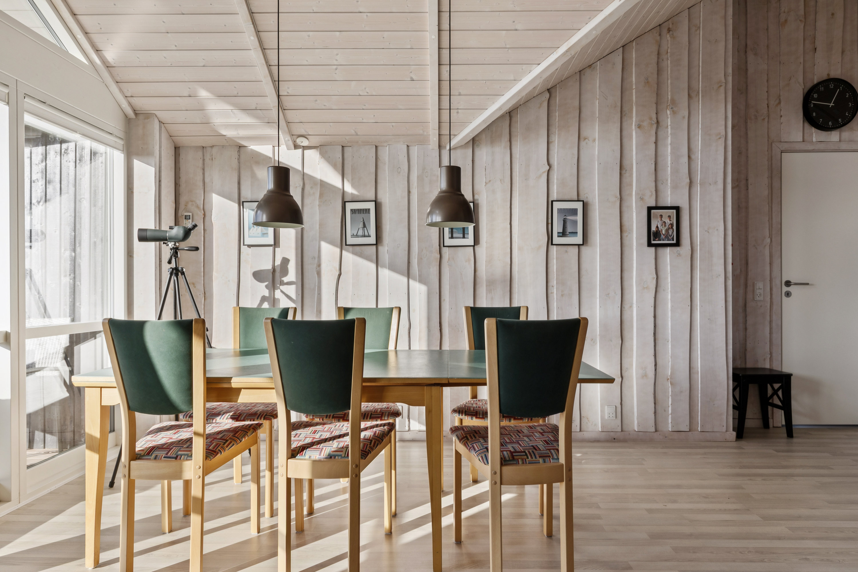 Fremhævet stue billede i fuldskærmstilstand. Billede af Ravnholt 48, Havnsø, 4591 Føllenslev