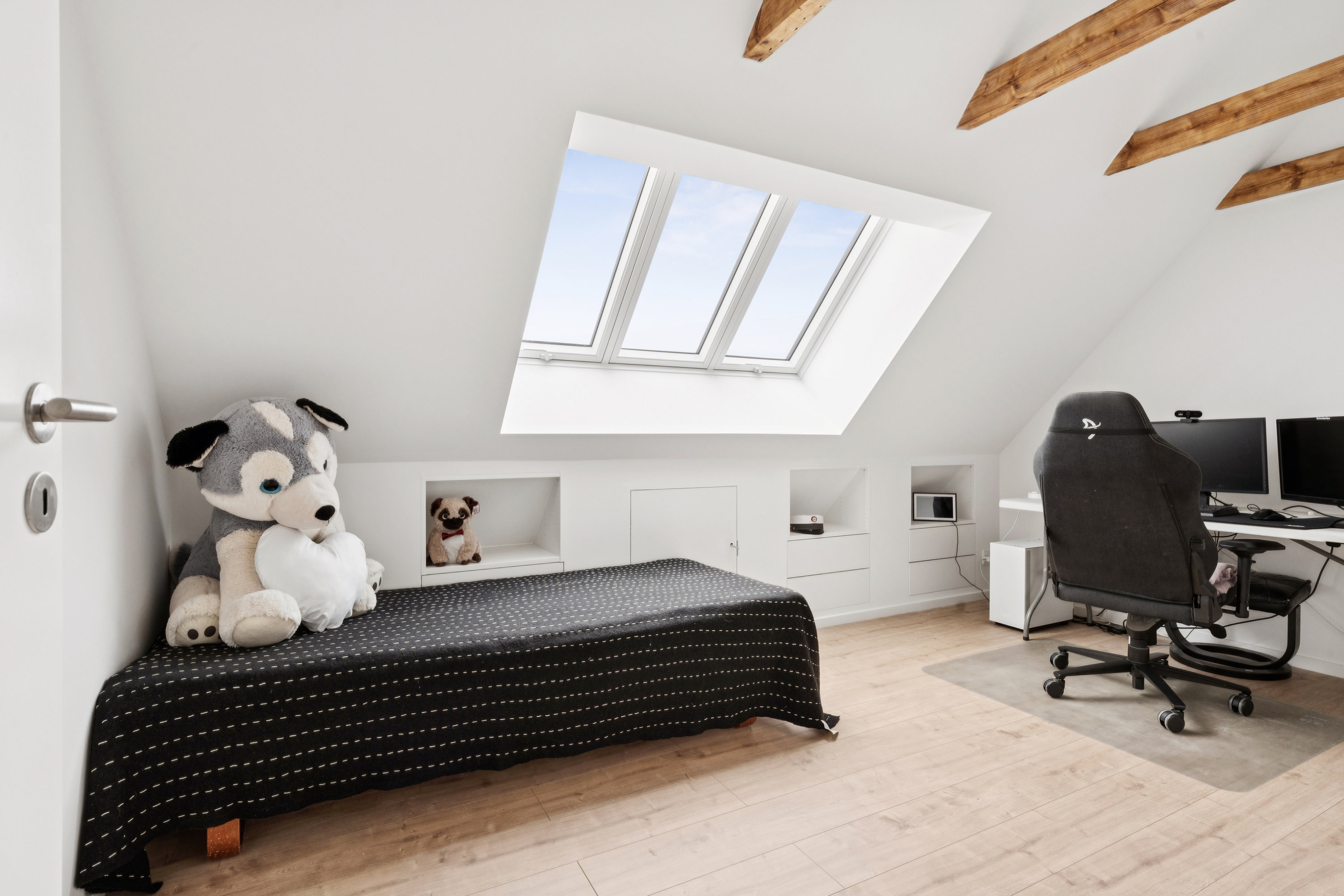 Fremhævet værelse billede i fuldskærmstilstand. Billede af Klarup Skolevej 7A, 9270 Klarup