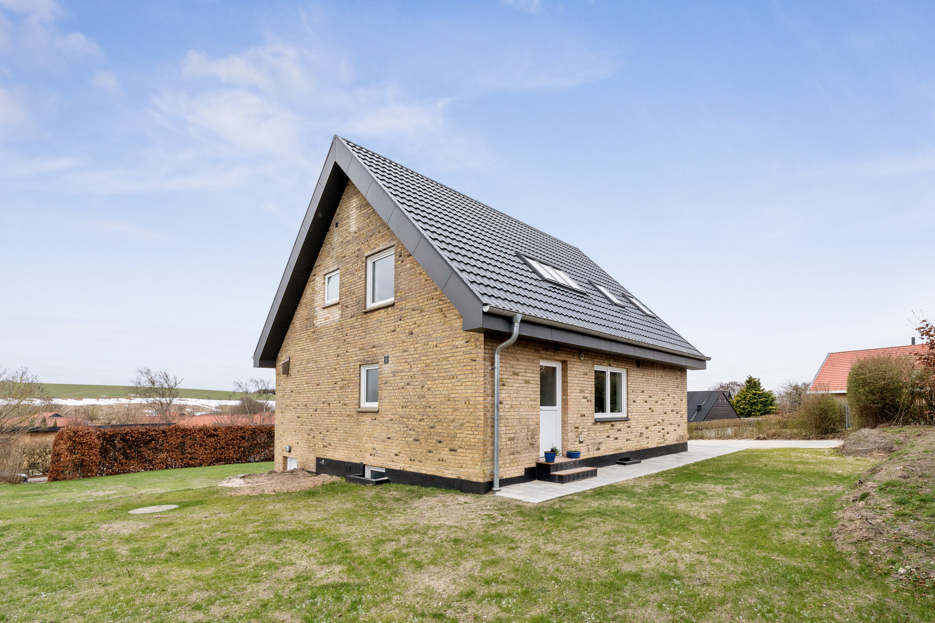 Fremhævet andet billede i fuldskærmstilstand. Billede af Klarup Skolevej 7A, 9270 Klarup