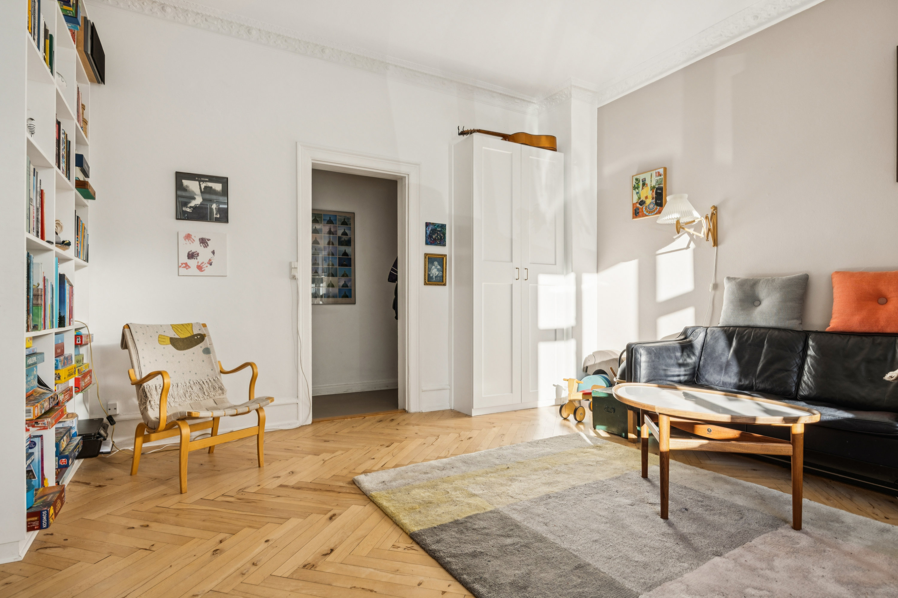 Fremhævet værelse billede i fuldskærmstilstand. Billede af N.J. Fjords Alle 2, st.. tv., 1957 Frederiksberg C