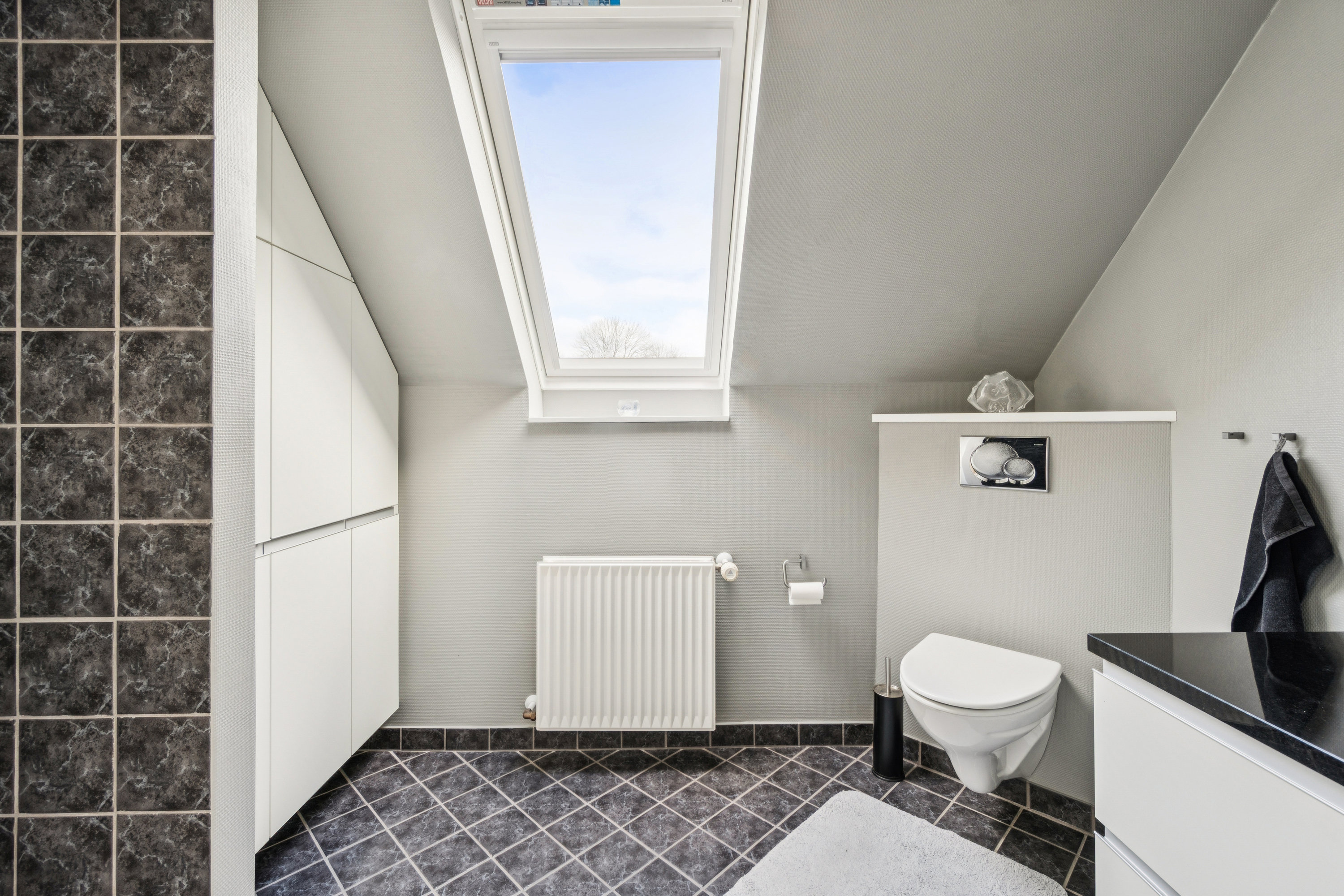 Fremhævet badeværelse billede i fuldskærmstilstand. Billede af Teglbrændervej 18, 8800 Viborg