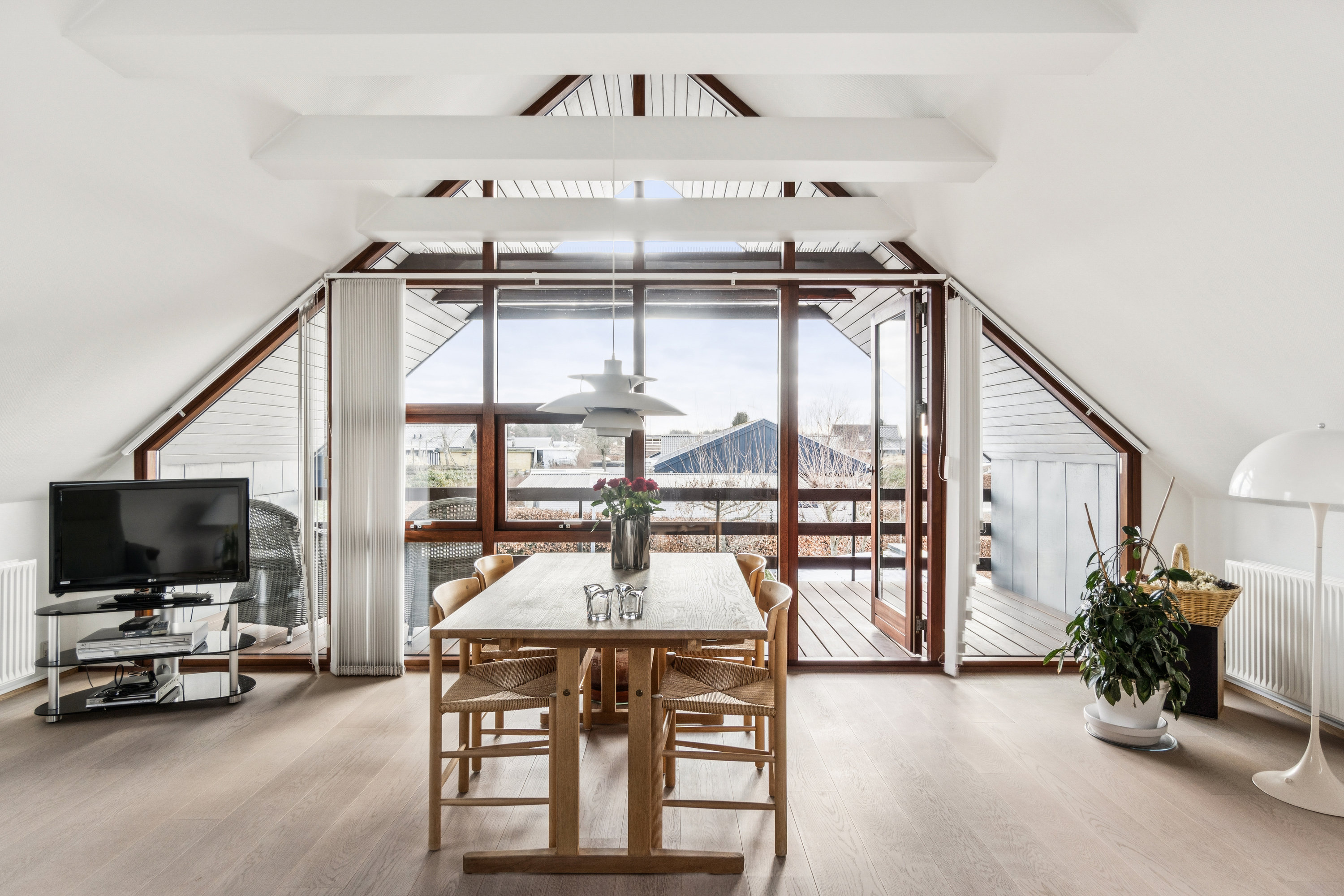 Fremhævet stue billede i fuldskærmstilstand. Billede af Teglbrændervej 18, 8800 Viborg