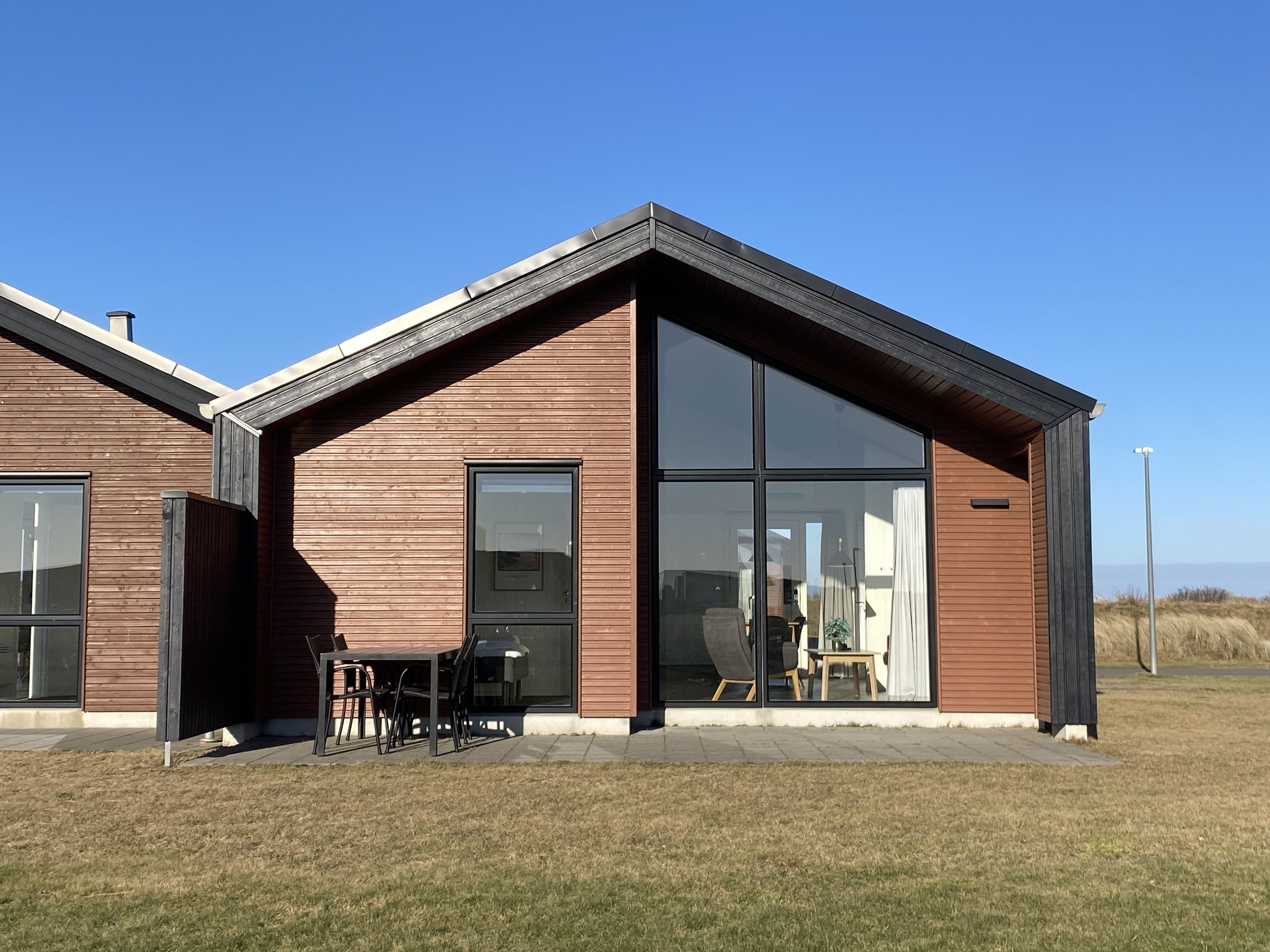 Fremhævet facade billede i fuldskærmstilstand. Billede af Havstien 21, Søndervig, 6950 Ringkøbing