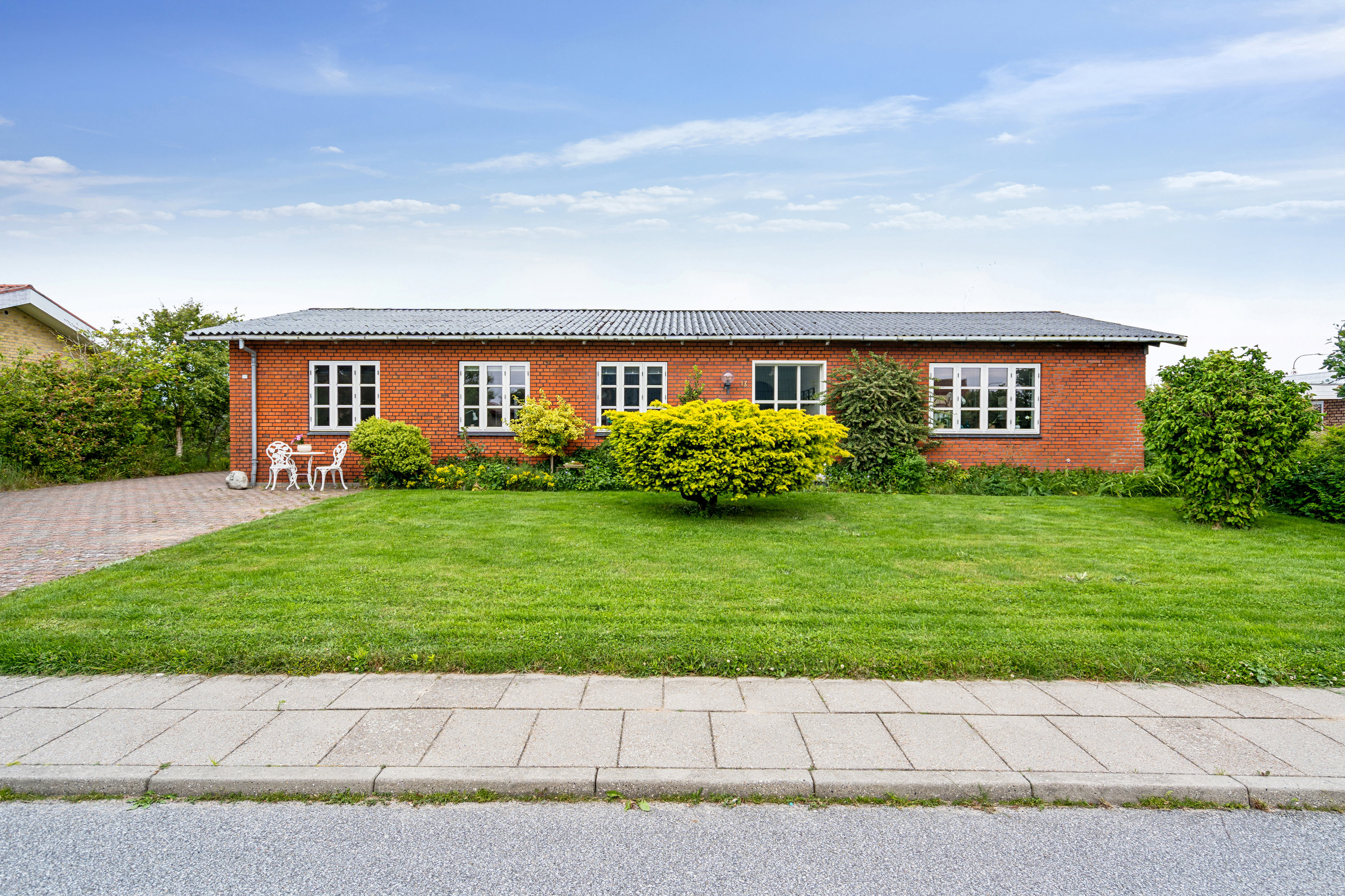 Fremhævet ejendom billede i fuldskærmstilstand. Billede af Kløvervangen 13, 9850 Hirtshals