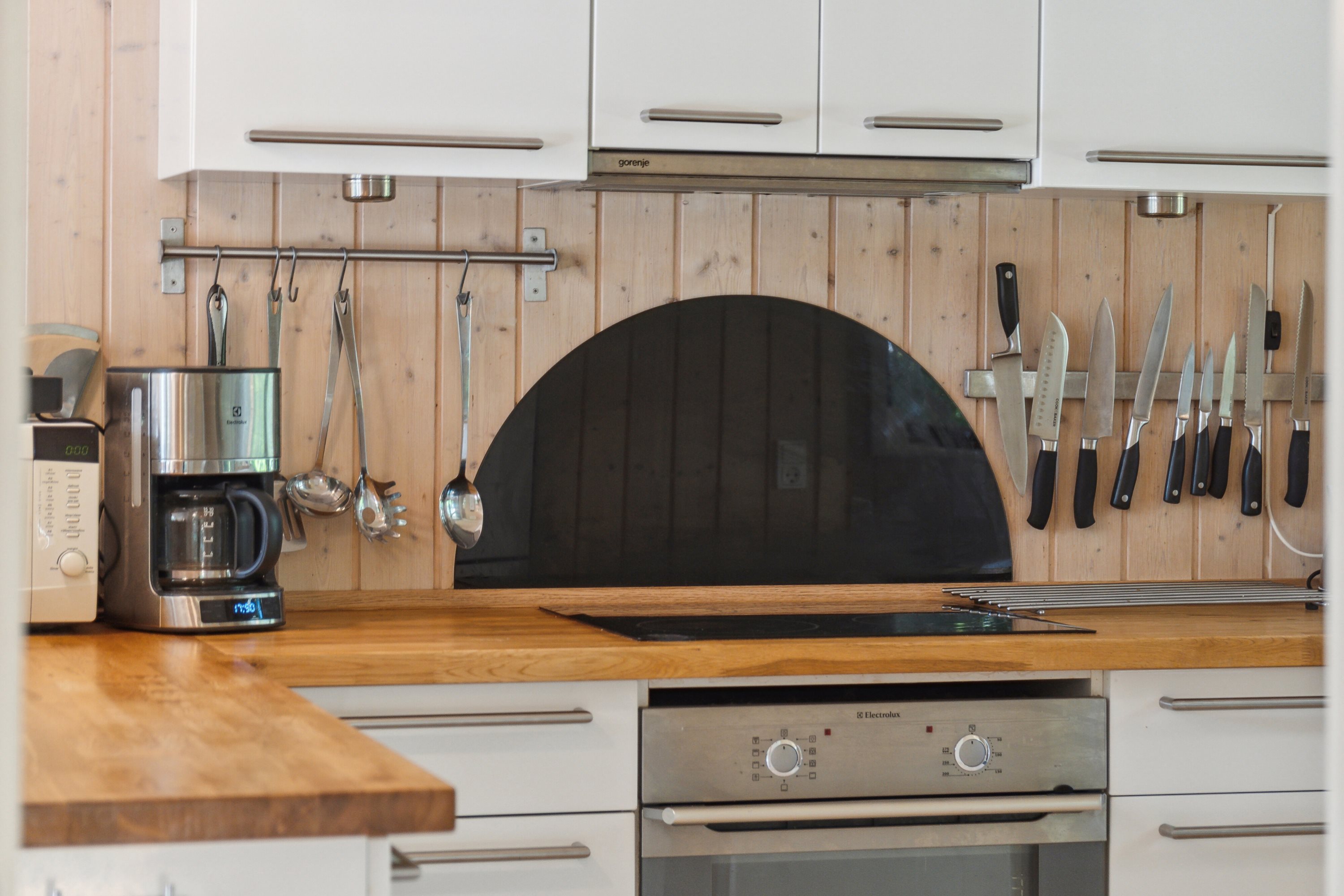 Fremhævet køkken billede i fuldskærmstilstand. Billede af Nøddebakken 1B, Veddinge Bk, 4540 Fårevejle