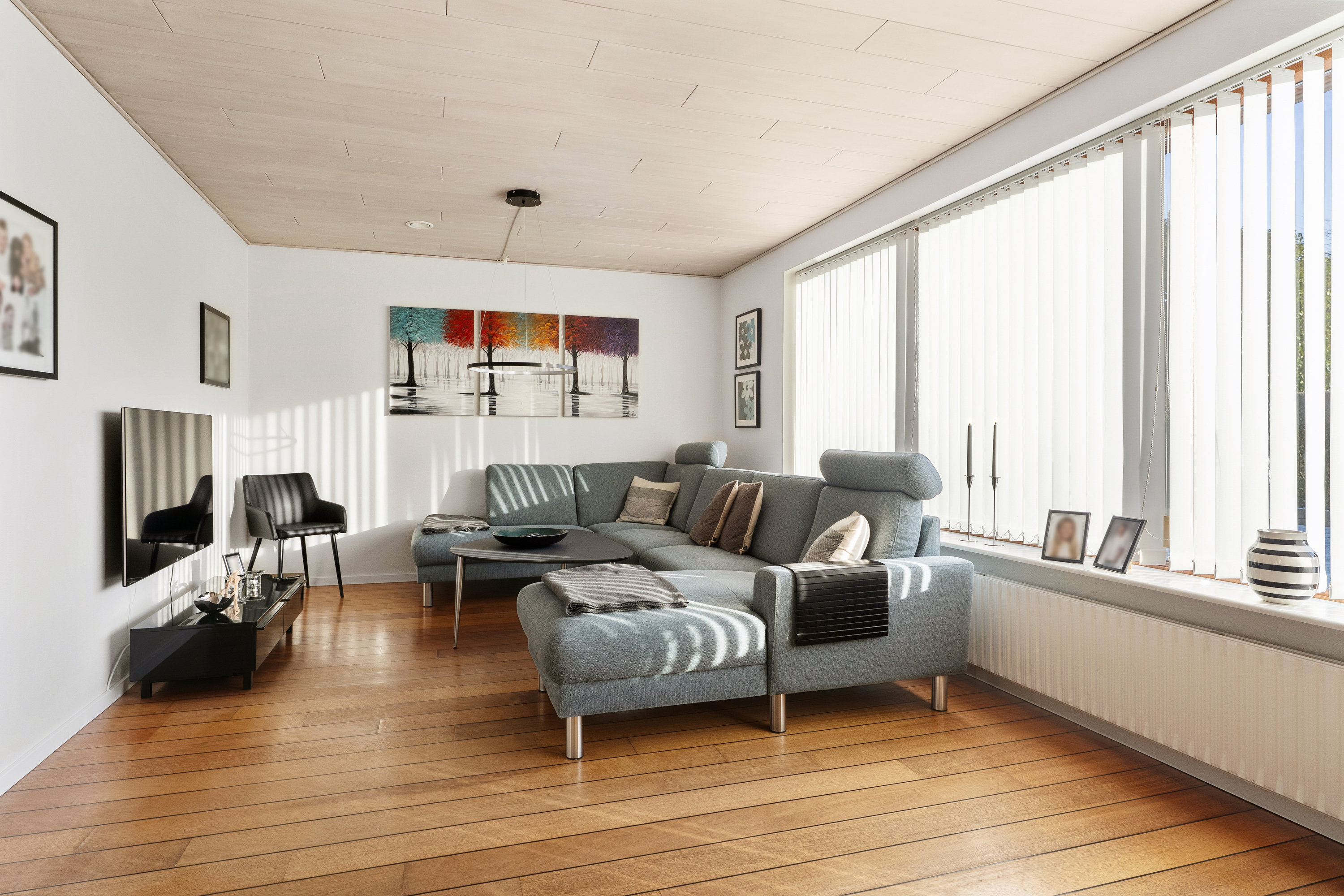 Fremhævet stue billede i fuldskærmstilstand. Billede af Lucernevej 38, 8920 Randers NV