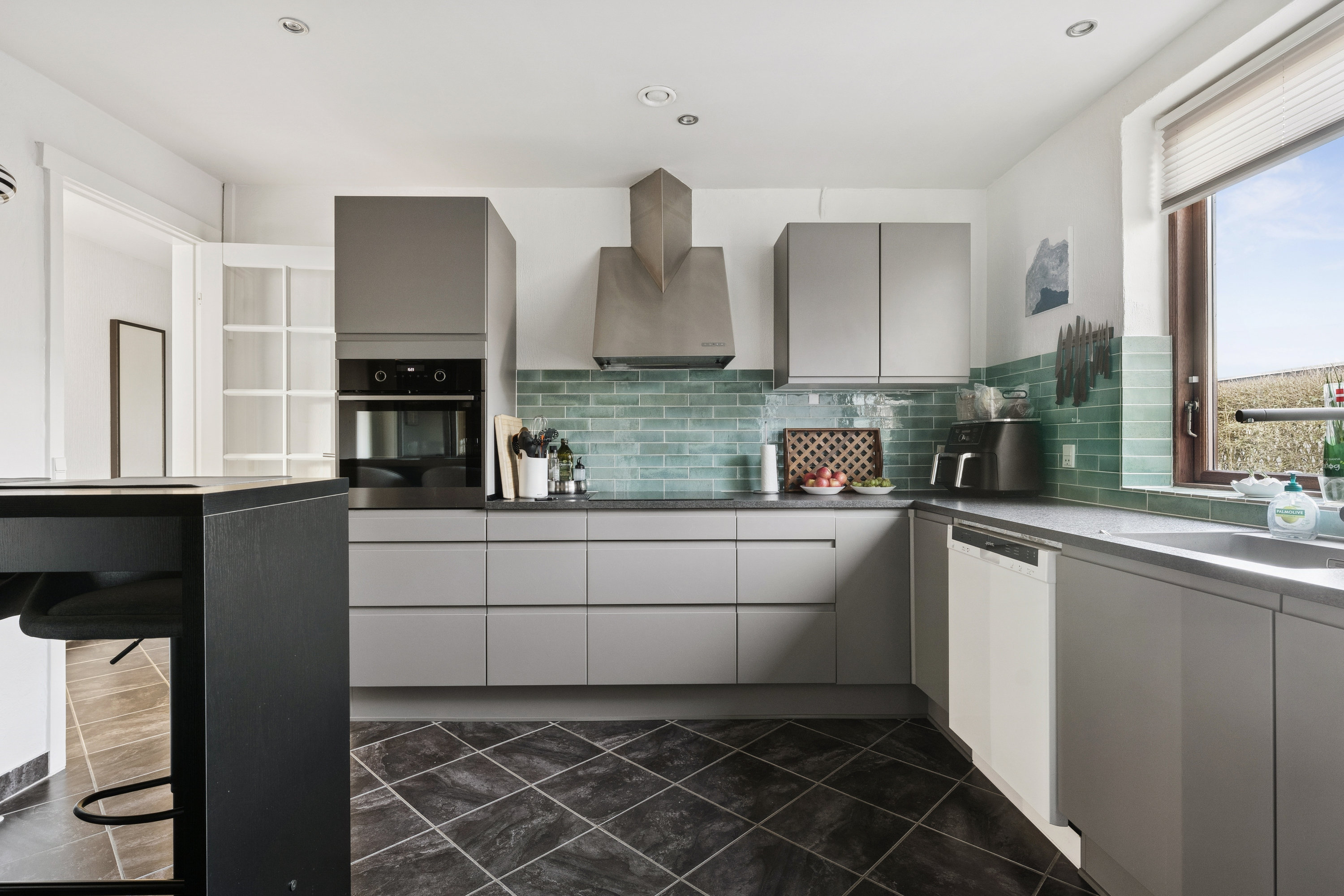 Fremhævet køkken billede i fuldskærmstilstand. Billede af Lucernevej 38, 8920 Randers NV