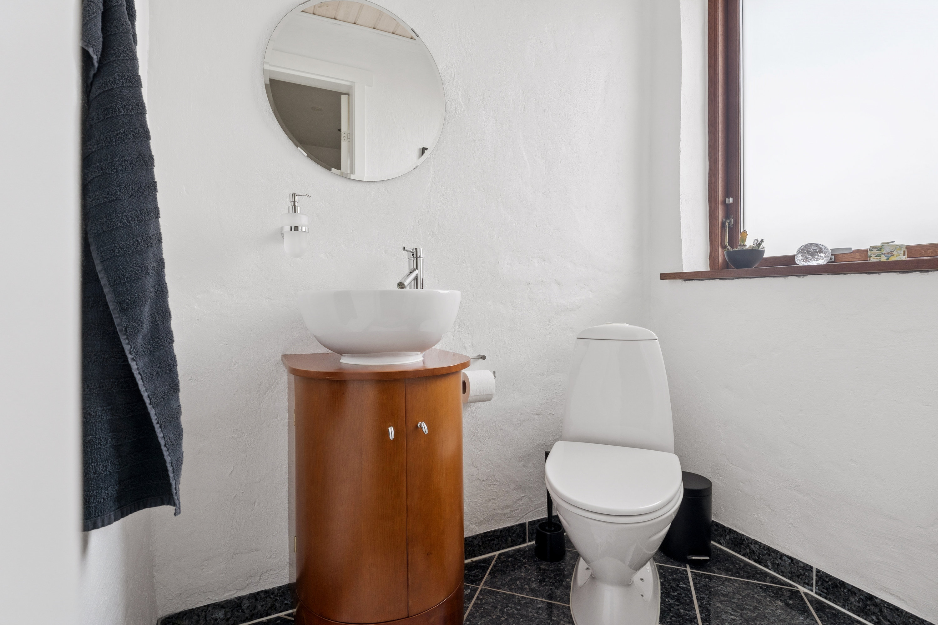 Fremhævet badeværelse billede i fuldskærmstilstand. Billede af Lucernevej 38, 8920 Randers NV