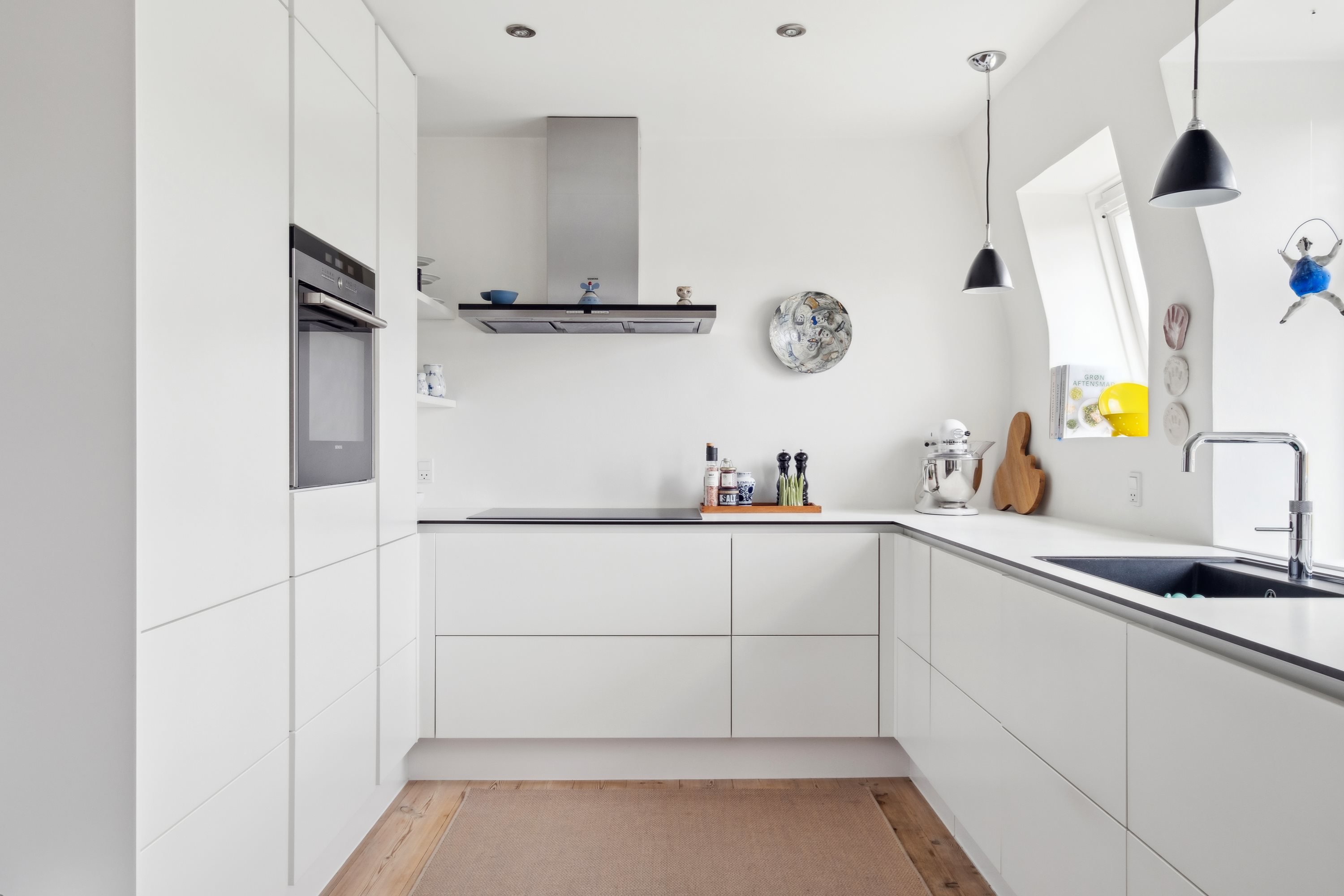 Fremhævet køkken 1. sal  billede i fuldskærmstilstand. Billede af Vestre Alle 32, 9000 Aalborg