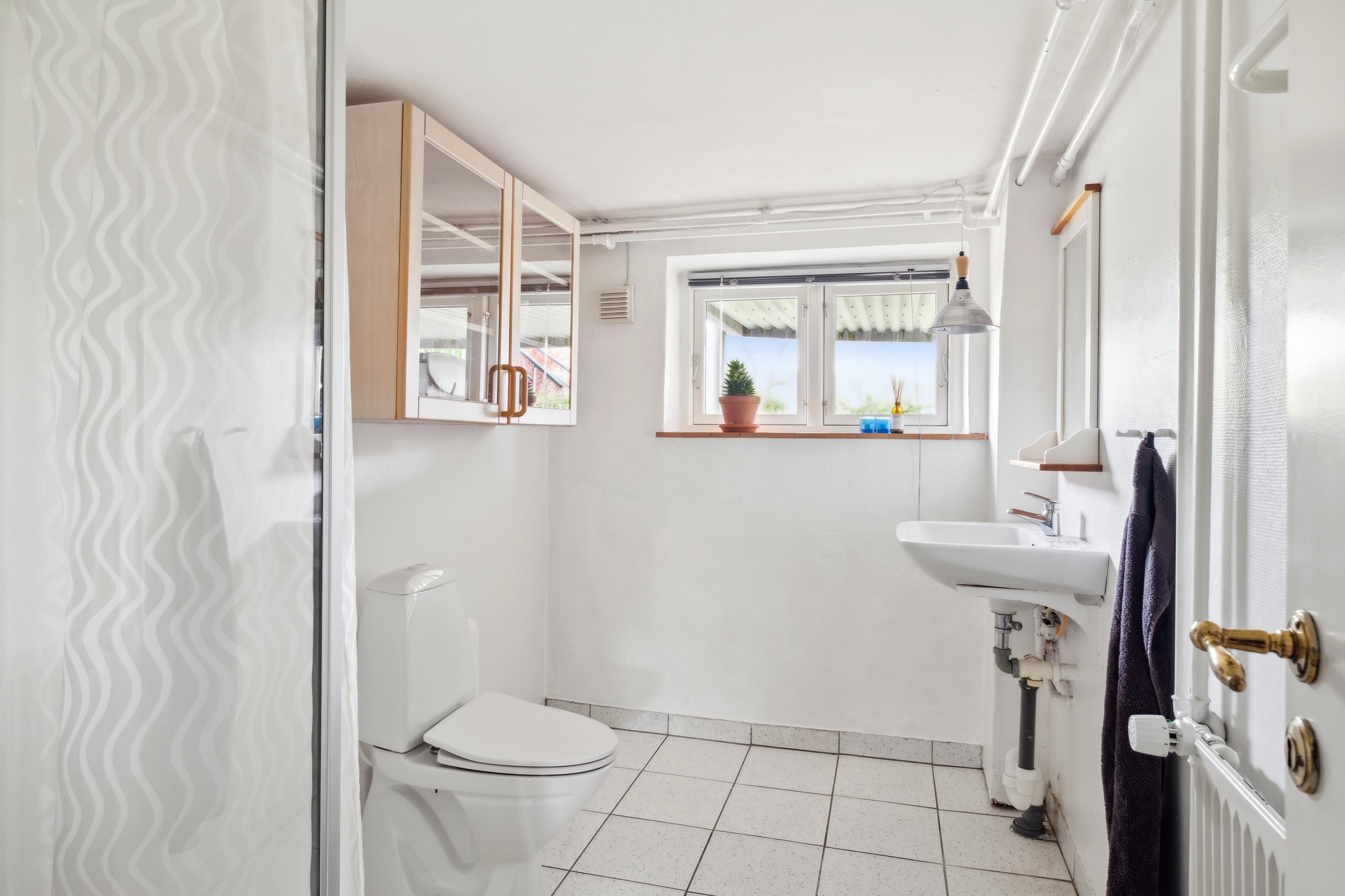 Fremhævet underetage billede i fuldskærmstilstand. Billede af Vestre Alle 32, 9000 Aalborg