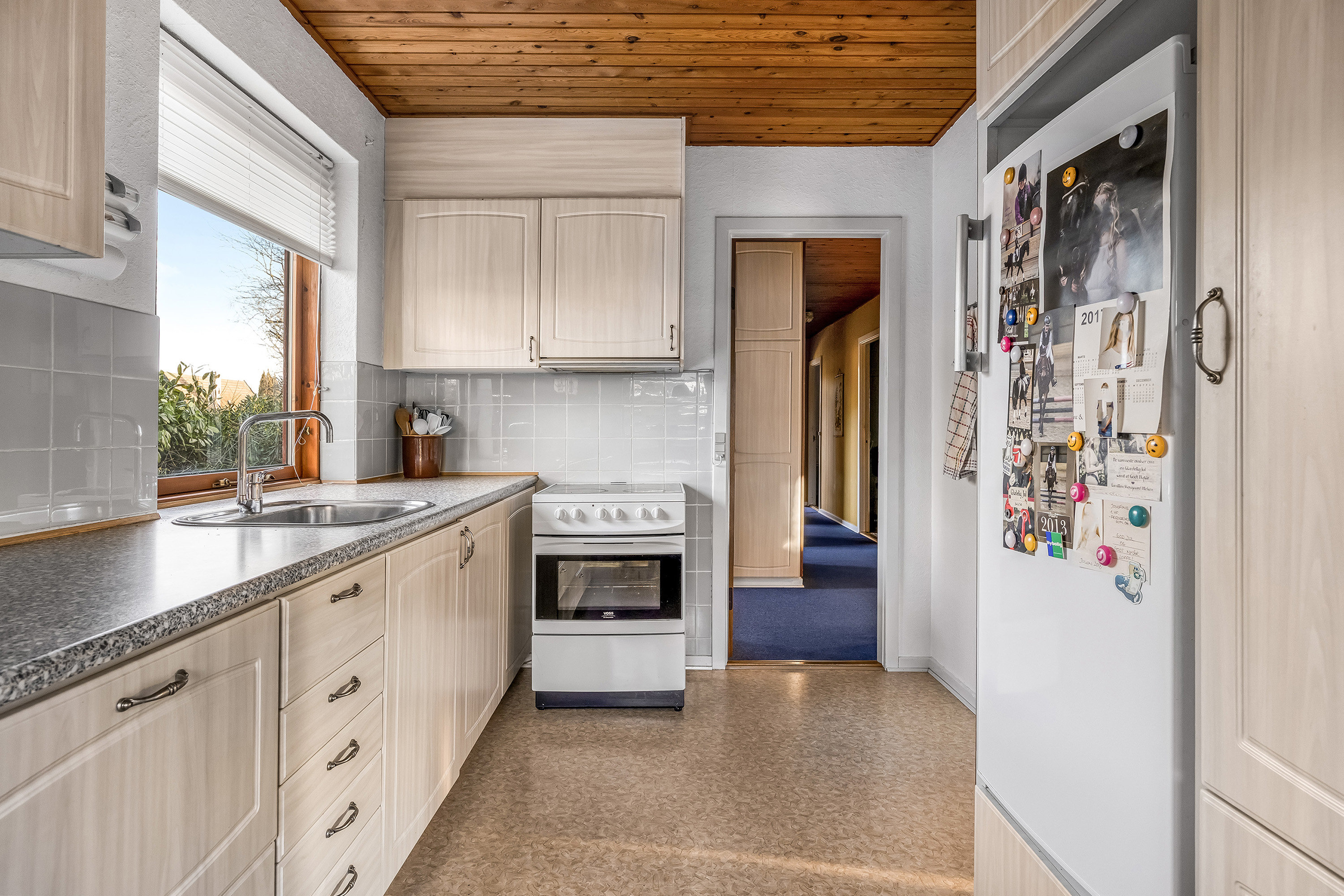 Fremhævet køkken billede i fuldskærmstilstand. Billede af Skovridervænget 16, 3220 Tisvildeleje