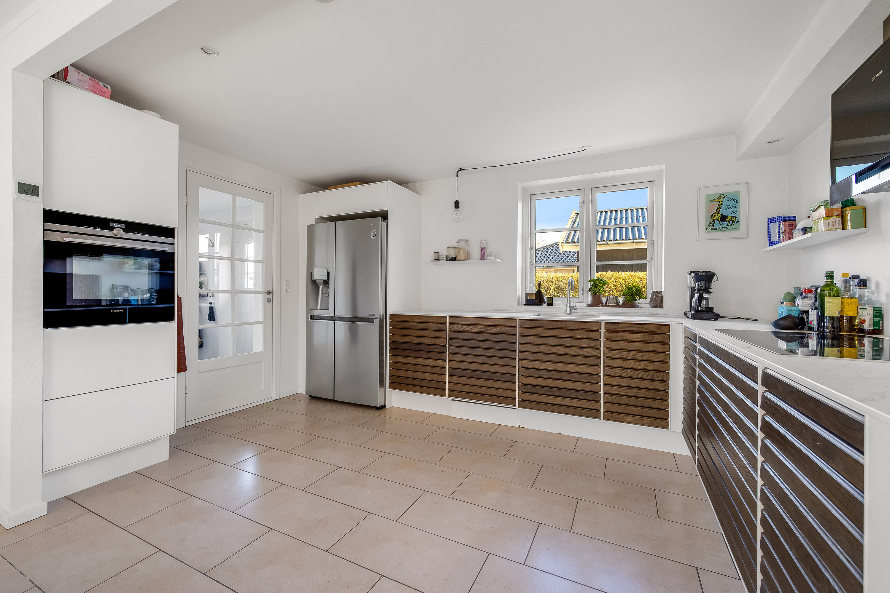 Fremhævet køkken alrum billede i fuldskærmstilstand. Billede af Solvænget 23, 3250 Gilleleje